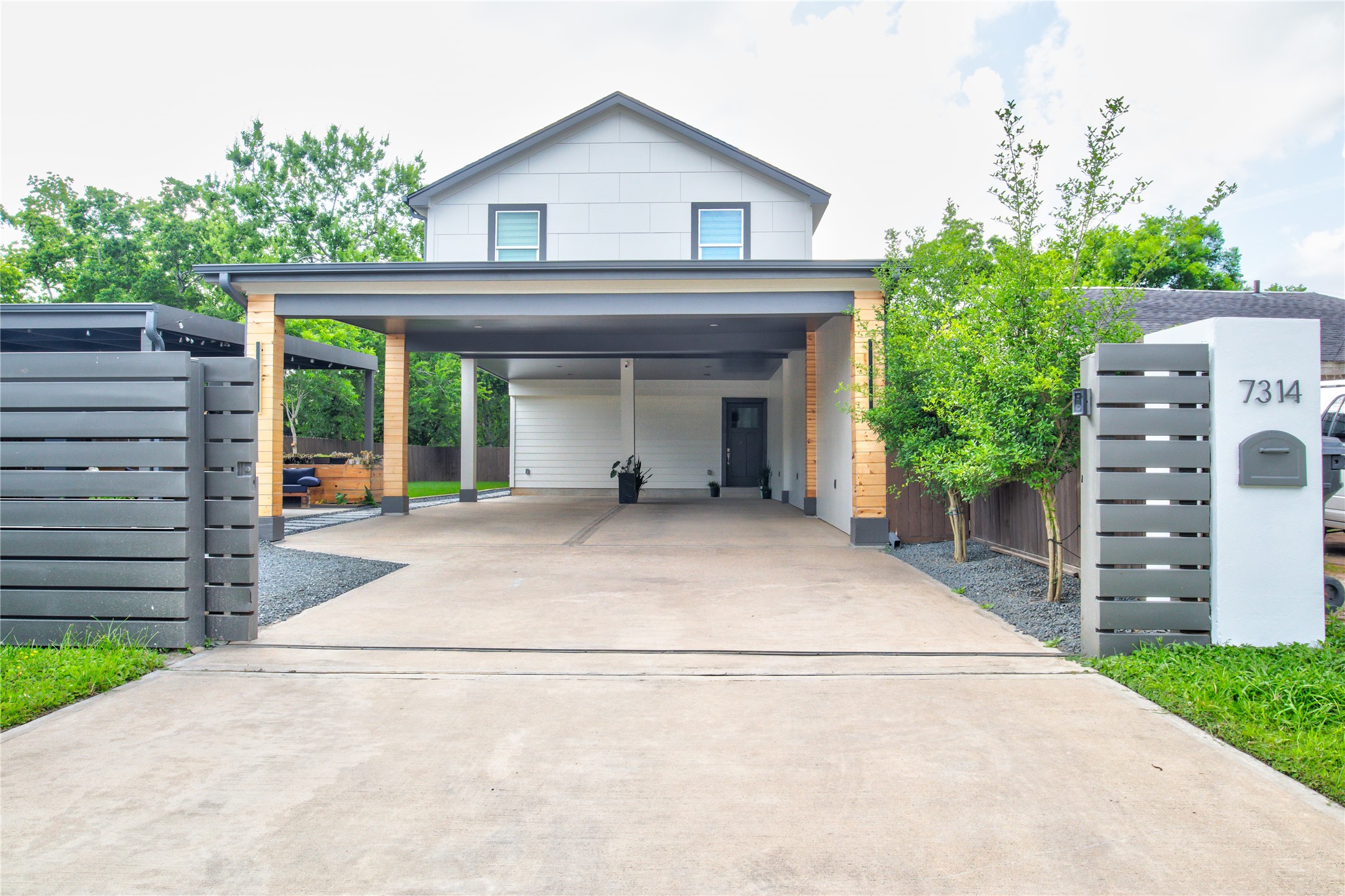 7314 Iwo Jima Road Property Photo 2
