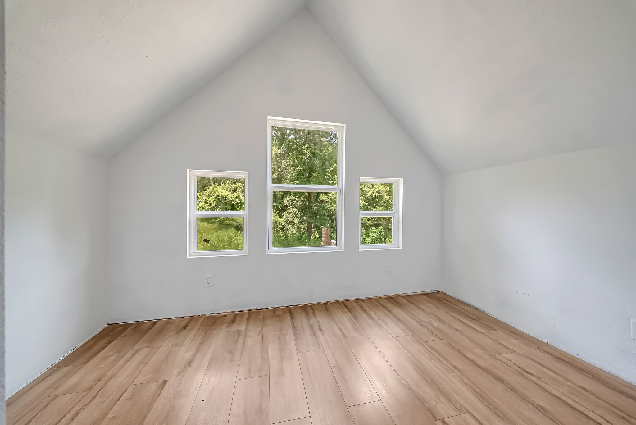 5415 Highway 105 Property Photo 19