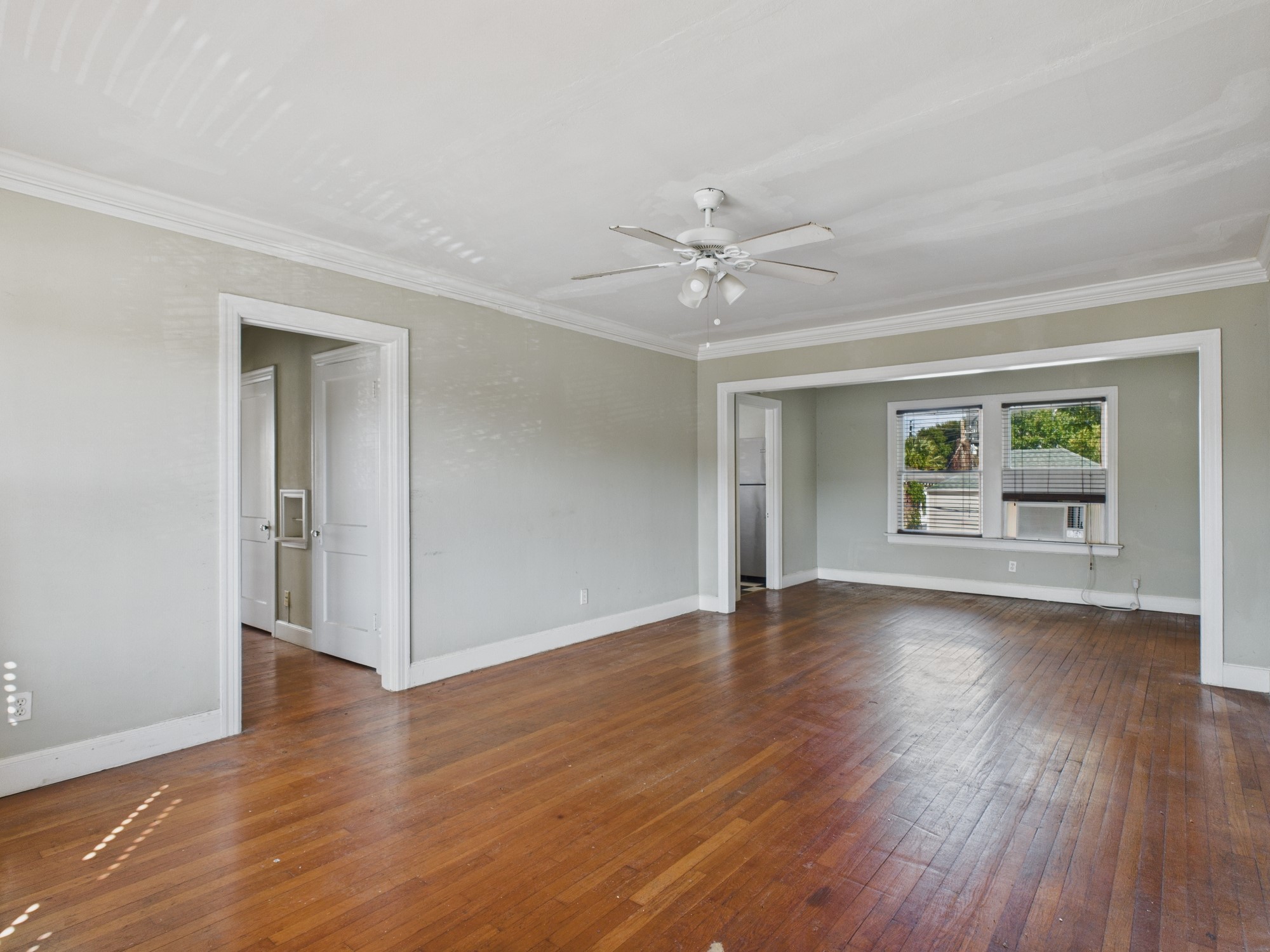 1920 Richmond Avenue 16 Property Photo 2