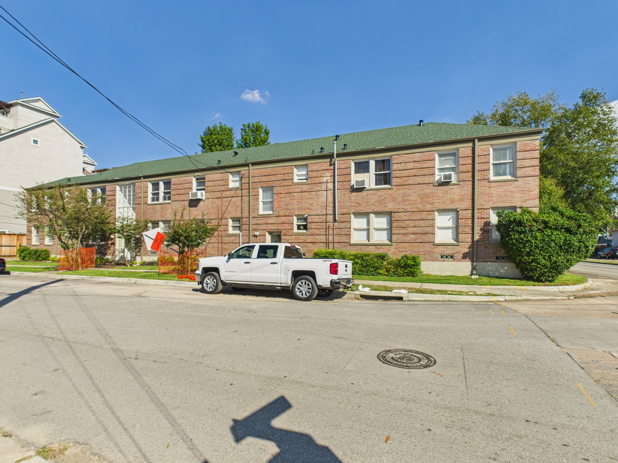 1920 Richmond Avenue 16 Property Photo 18