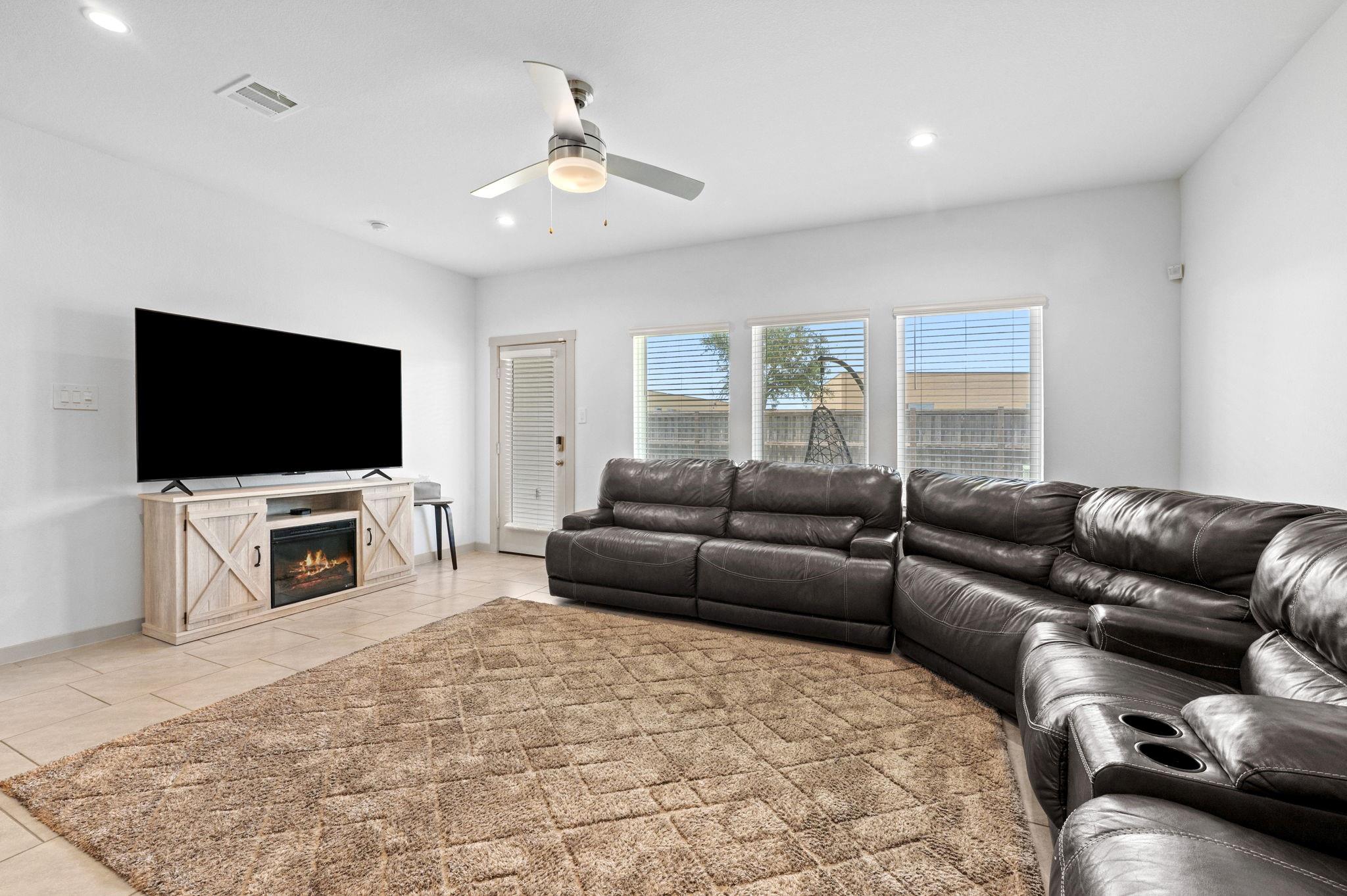 5058 Pine Haven Lane, Arcola Tx 77545 Property Photo 13