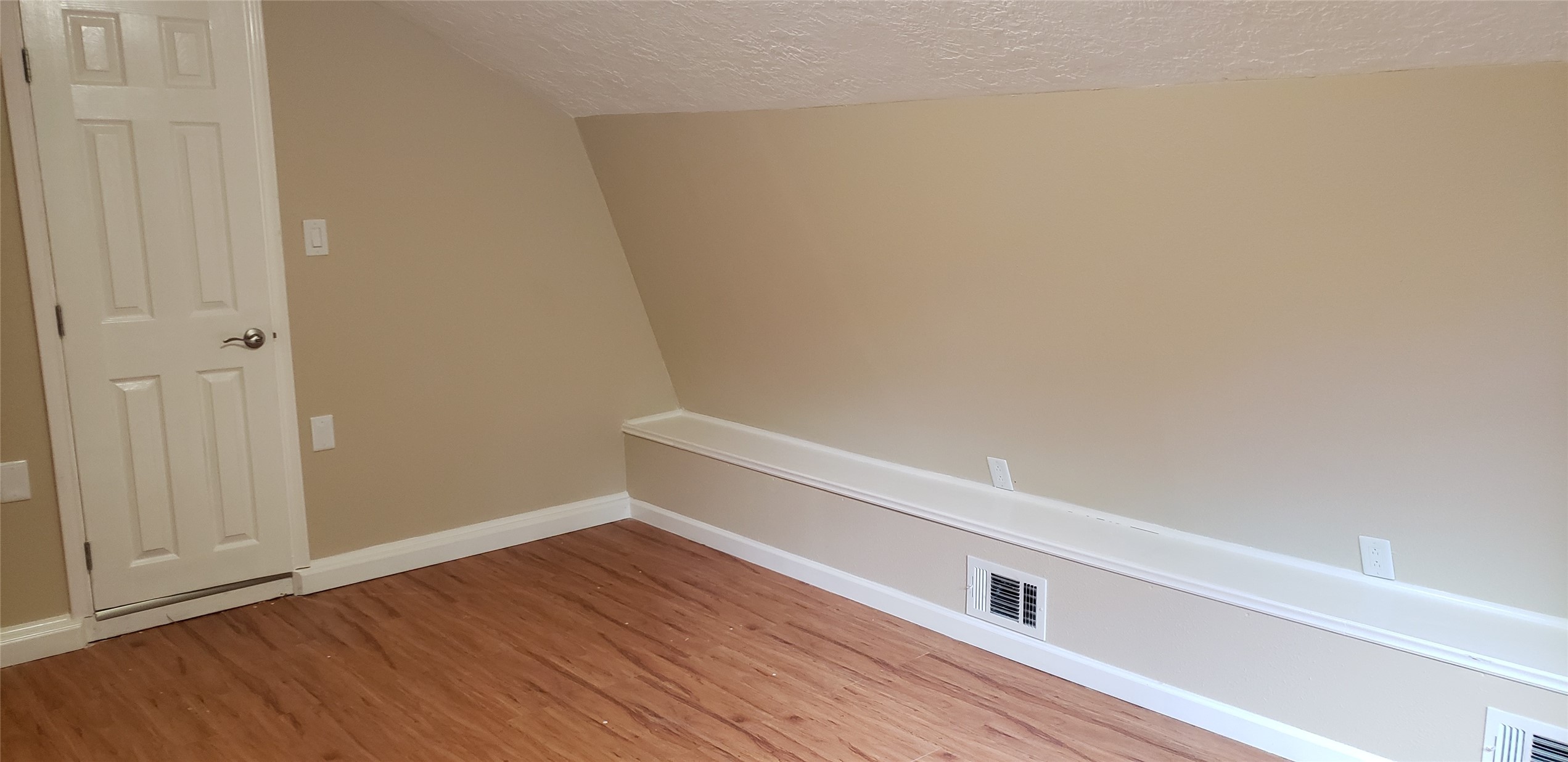 15906 Long Neck Property Photo 15