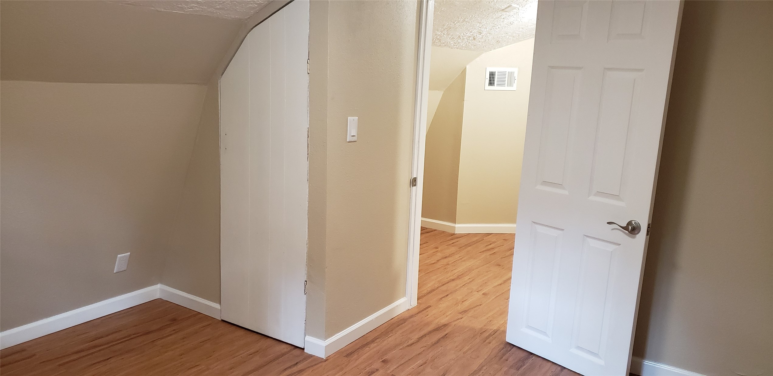 15906 Long Neck Property Photo 19