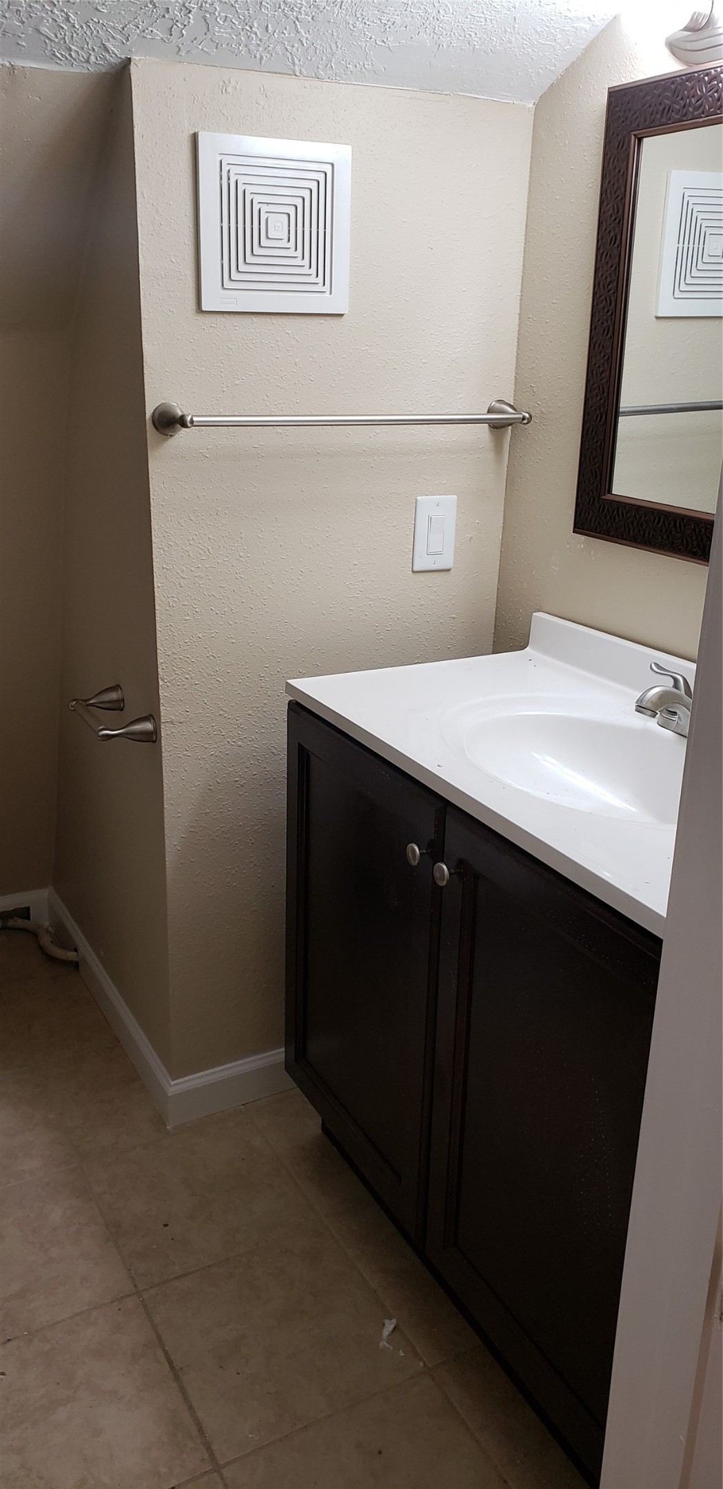 15906 Long Neck Property Photo 23