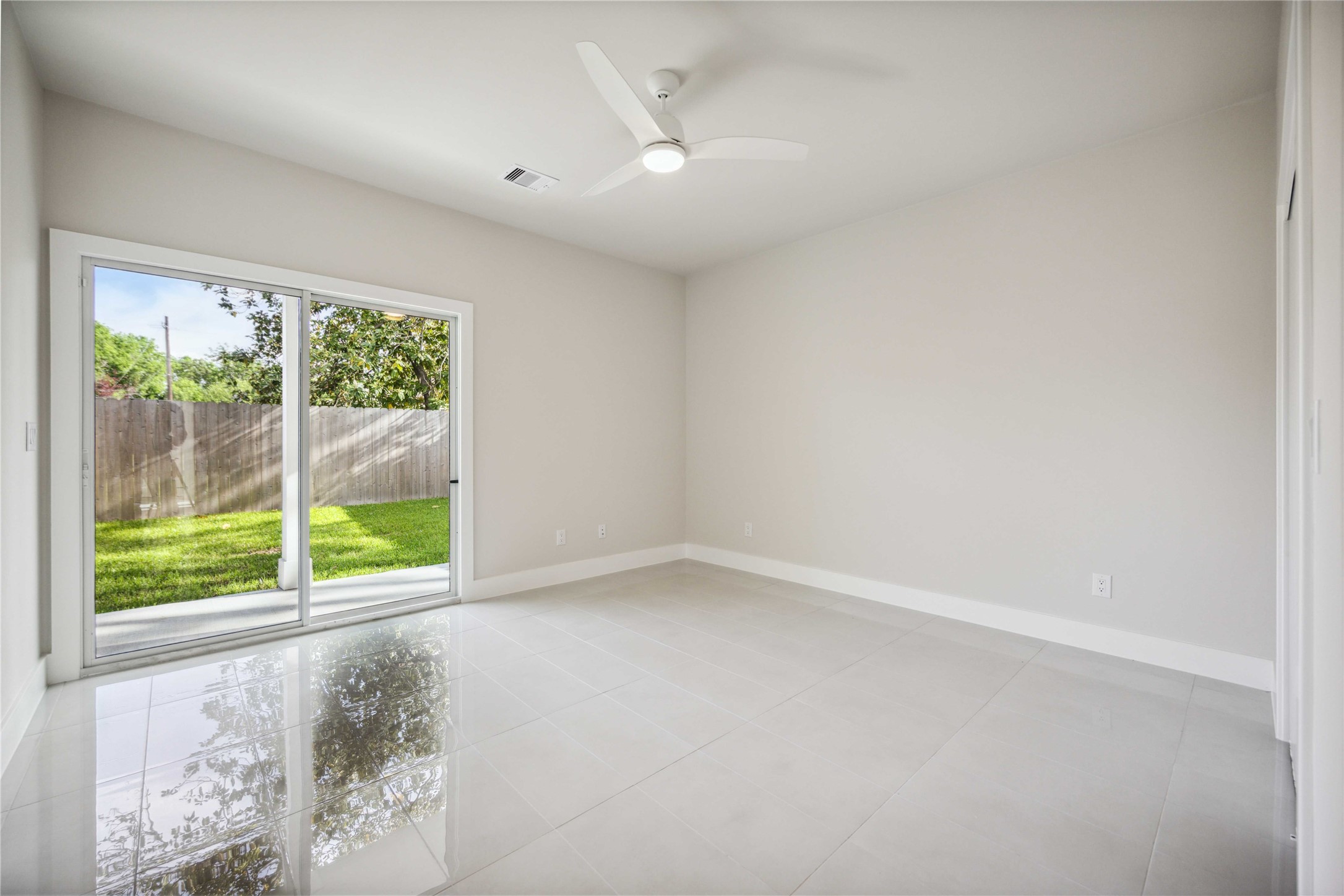 5314 Suez Street Property Photo 12
