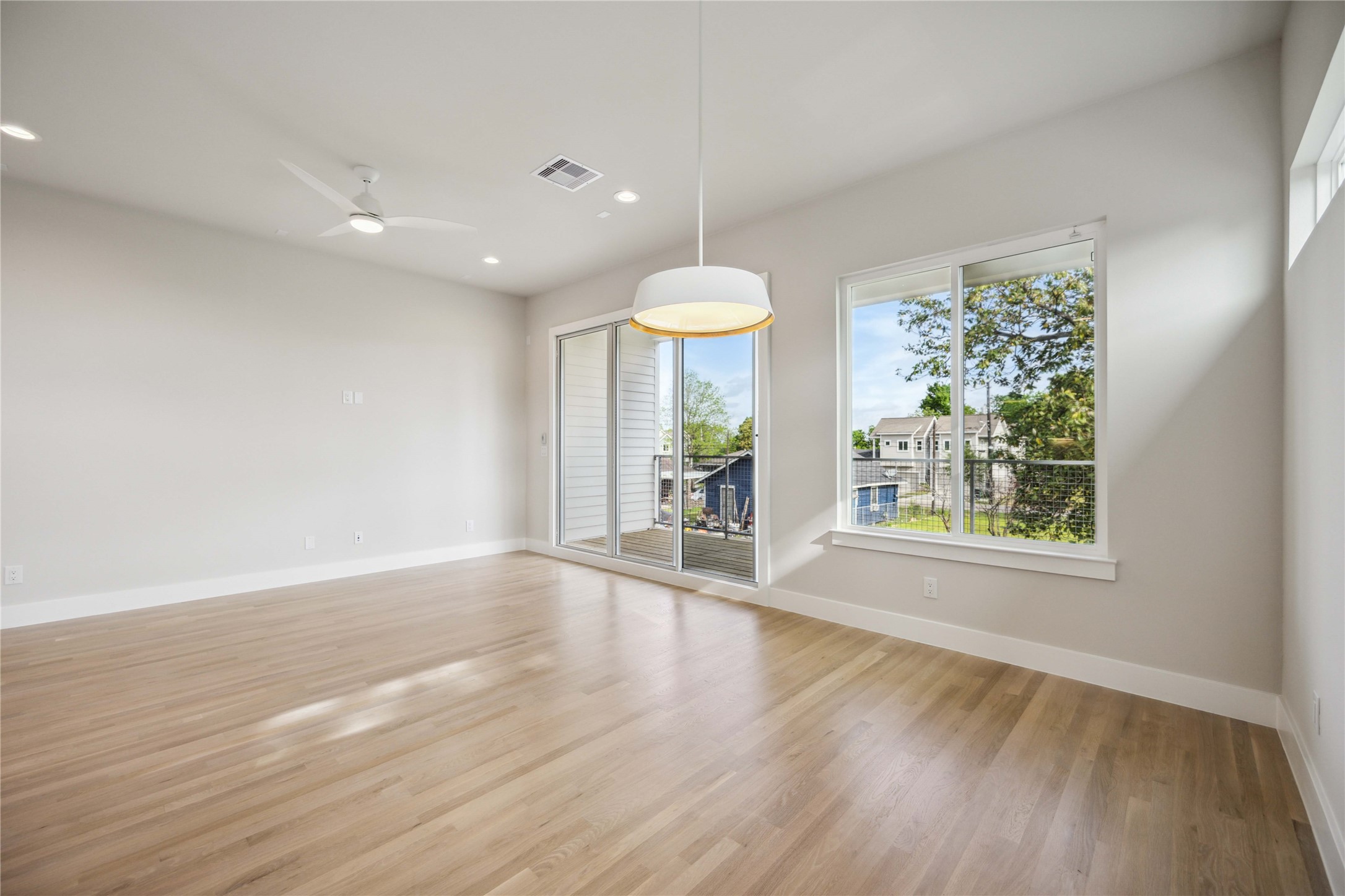 5314 Suez Street Property Photo 16