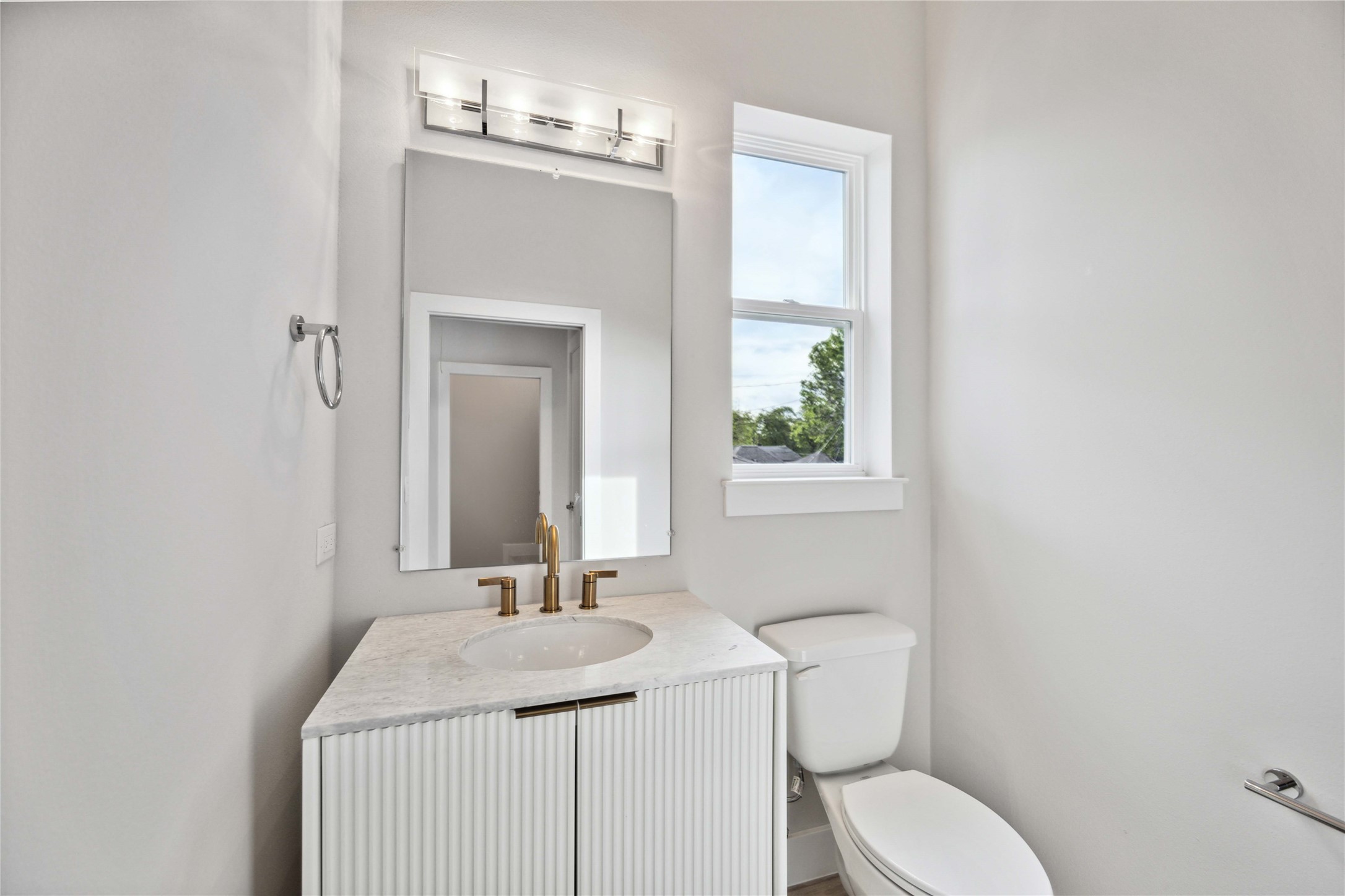 5314 Suez Street Property Photo 20