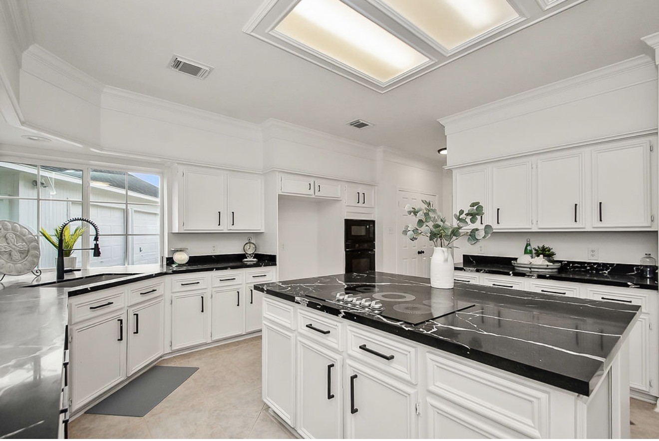 2111 Walnut Creek Drive Property Photo 16