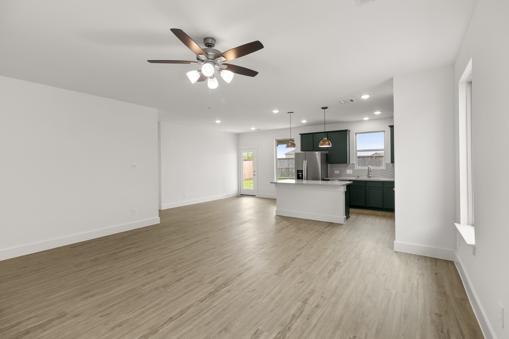 15190 Prairie Mill Drive Property Photo 7