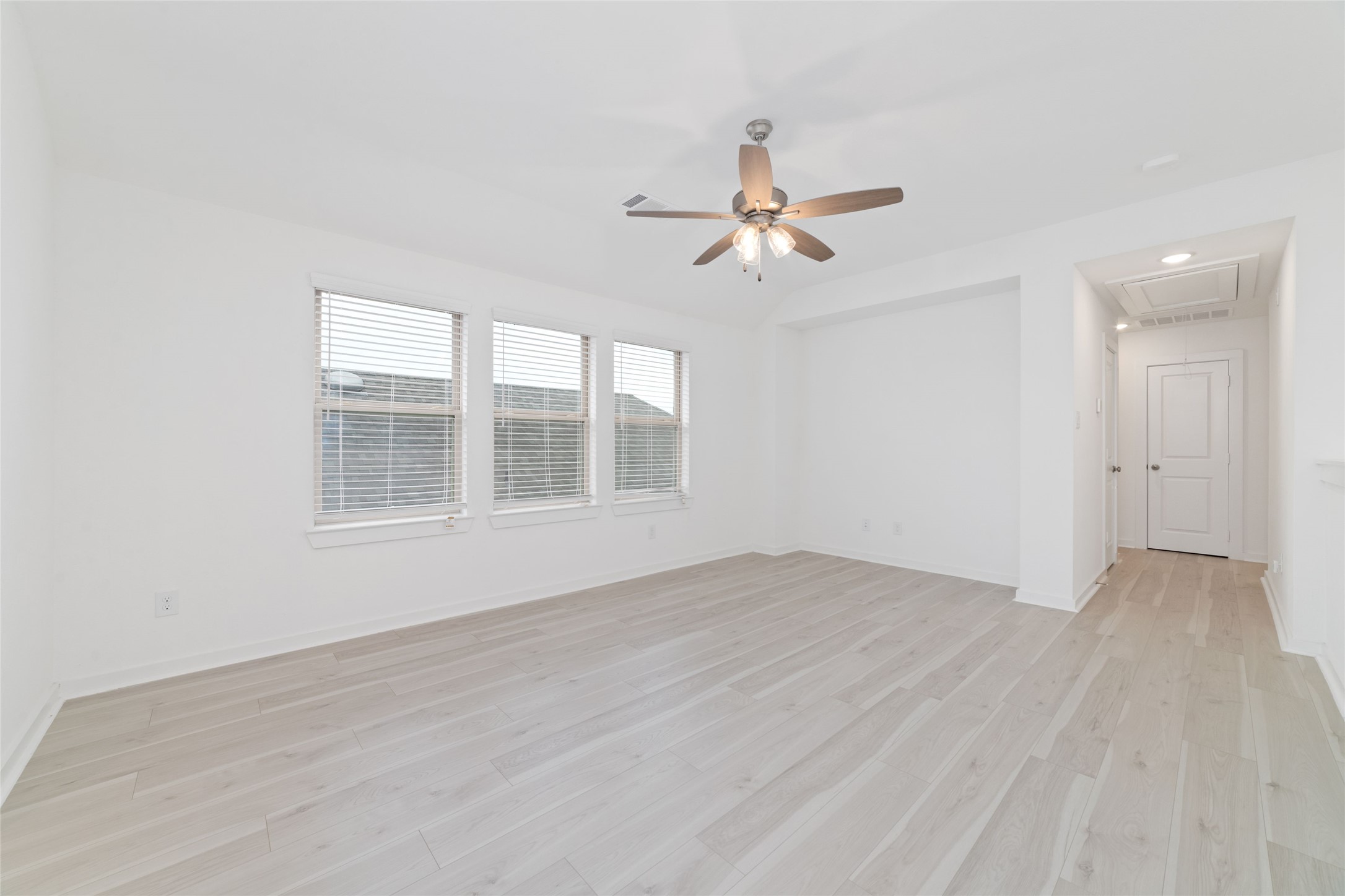 925 Crystal Bend Lane Property Photo 24