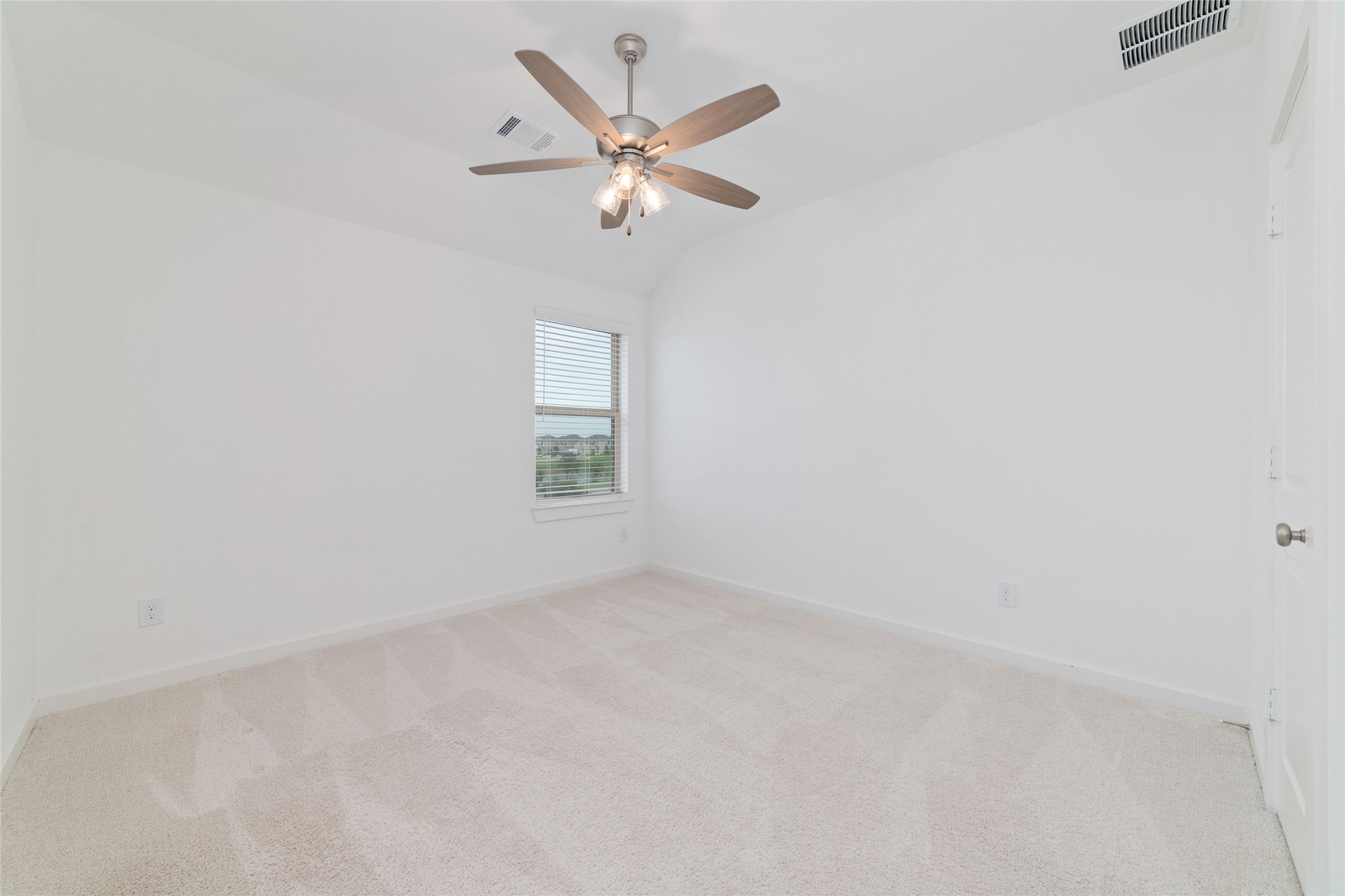 925 Crystal Bend Lane Property Photo 28