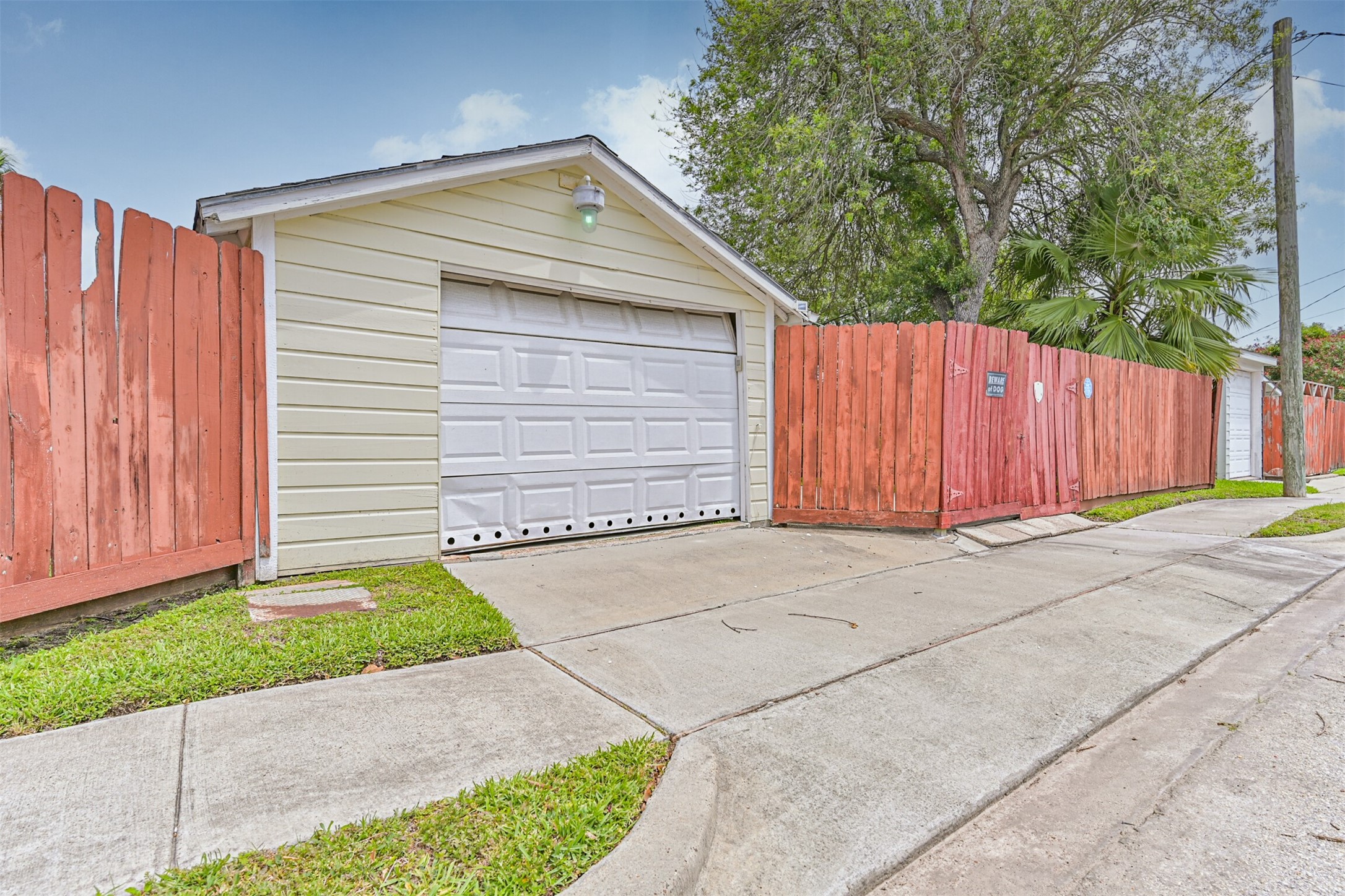 4817 Alamo Drive Property Photo 6