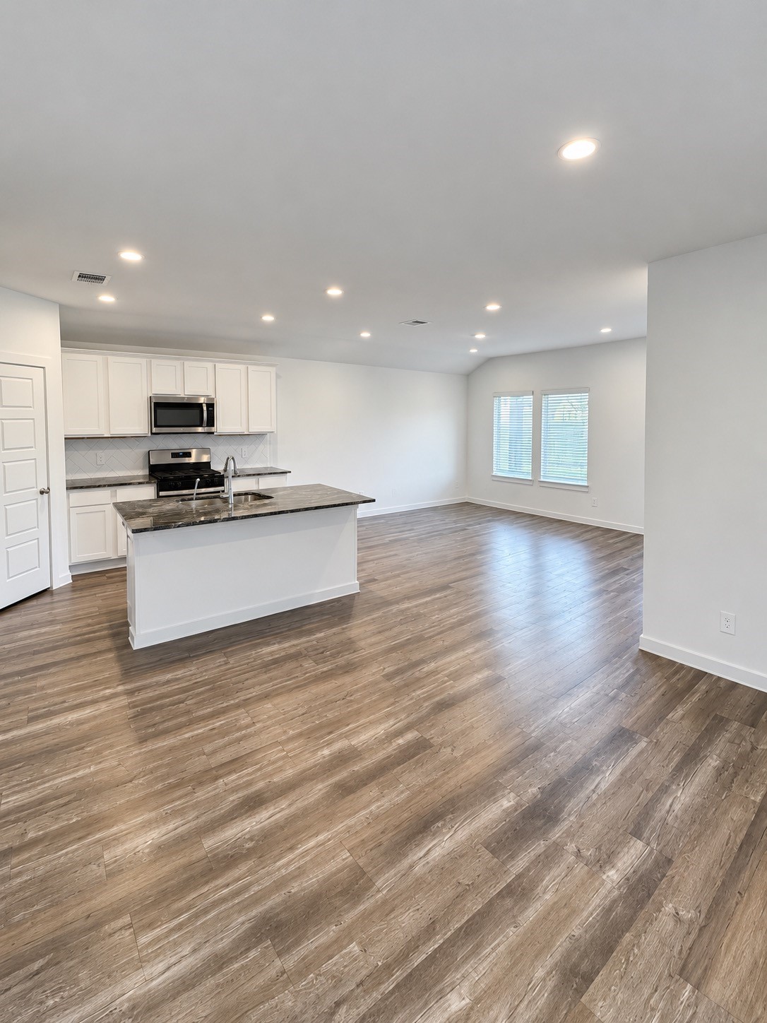 8707 Anacua Drive Property Photo 4