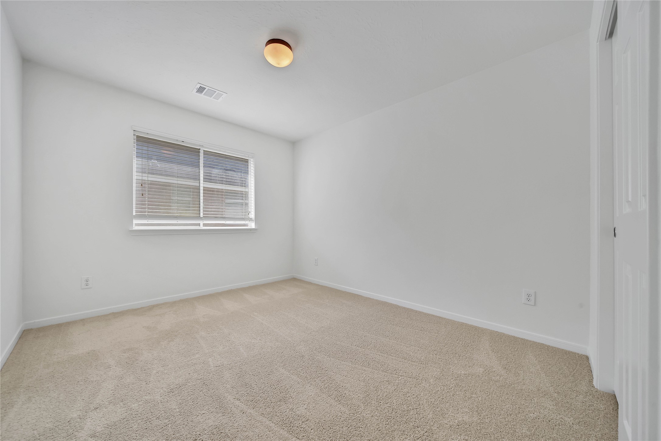 6403 Larrycrest Drive Property Photo 23