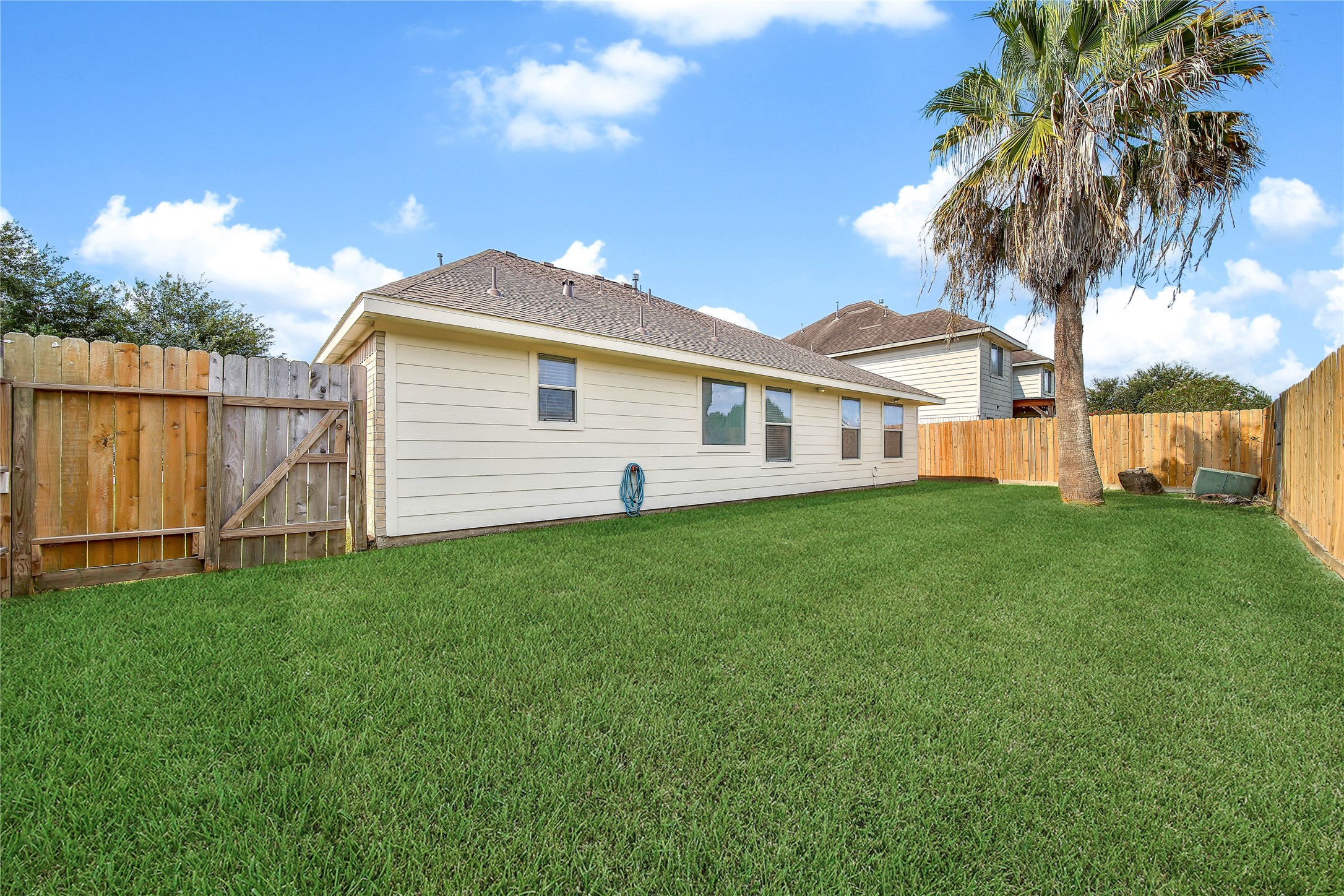 6403 Larrycrest Drive Property Photo 32