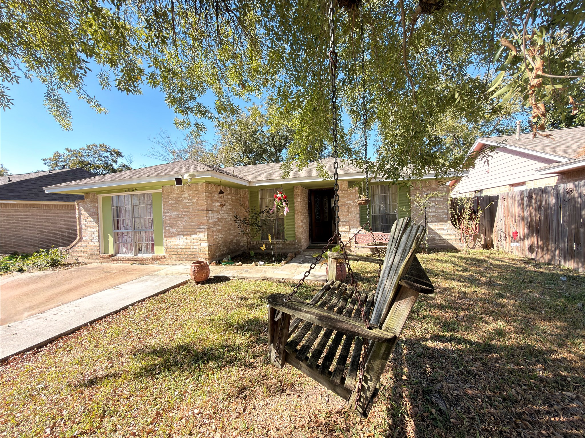 6406 Tall Willow Drive Property Photo 2