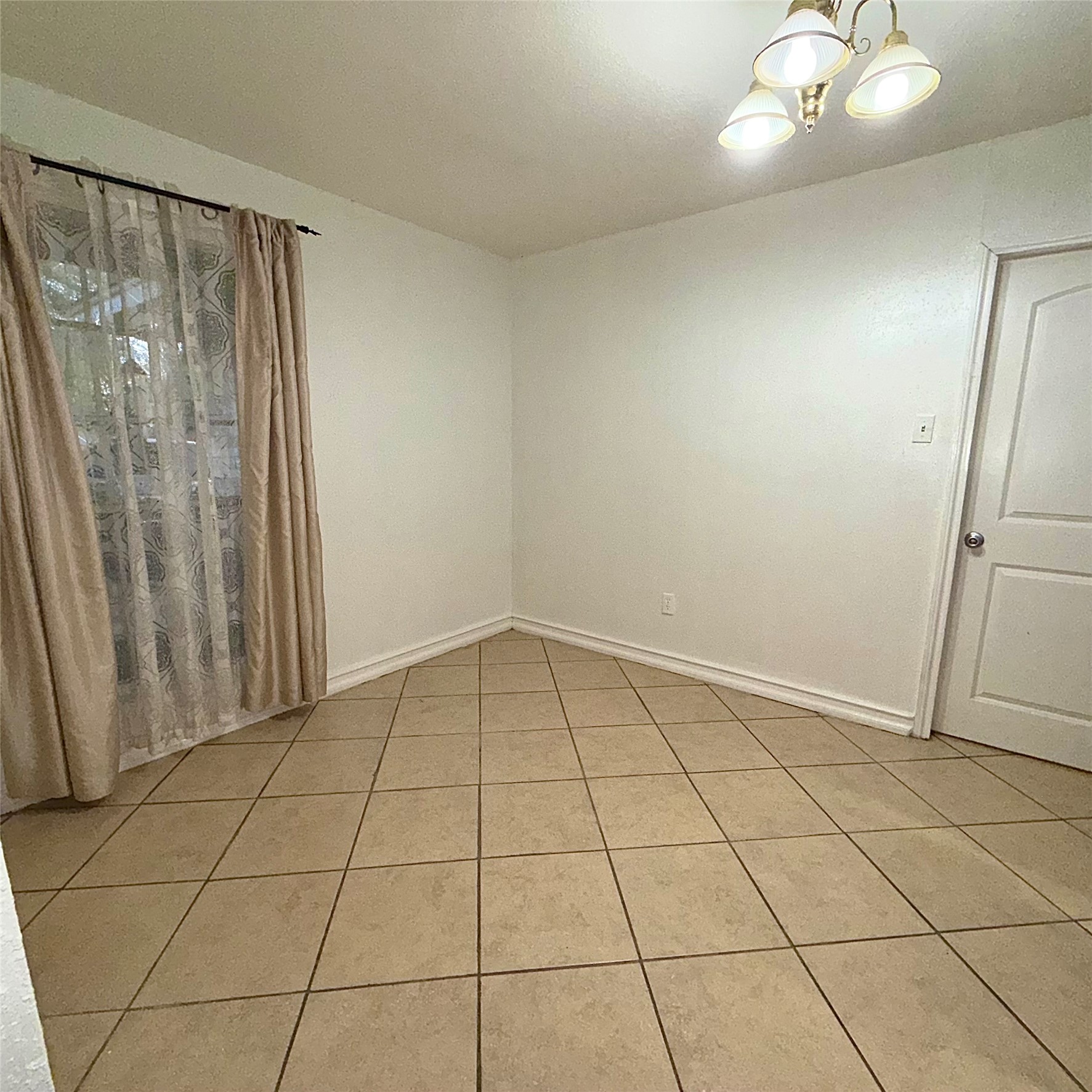 6406 Tall Willow Drive Property Photo 9