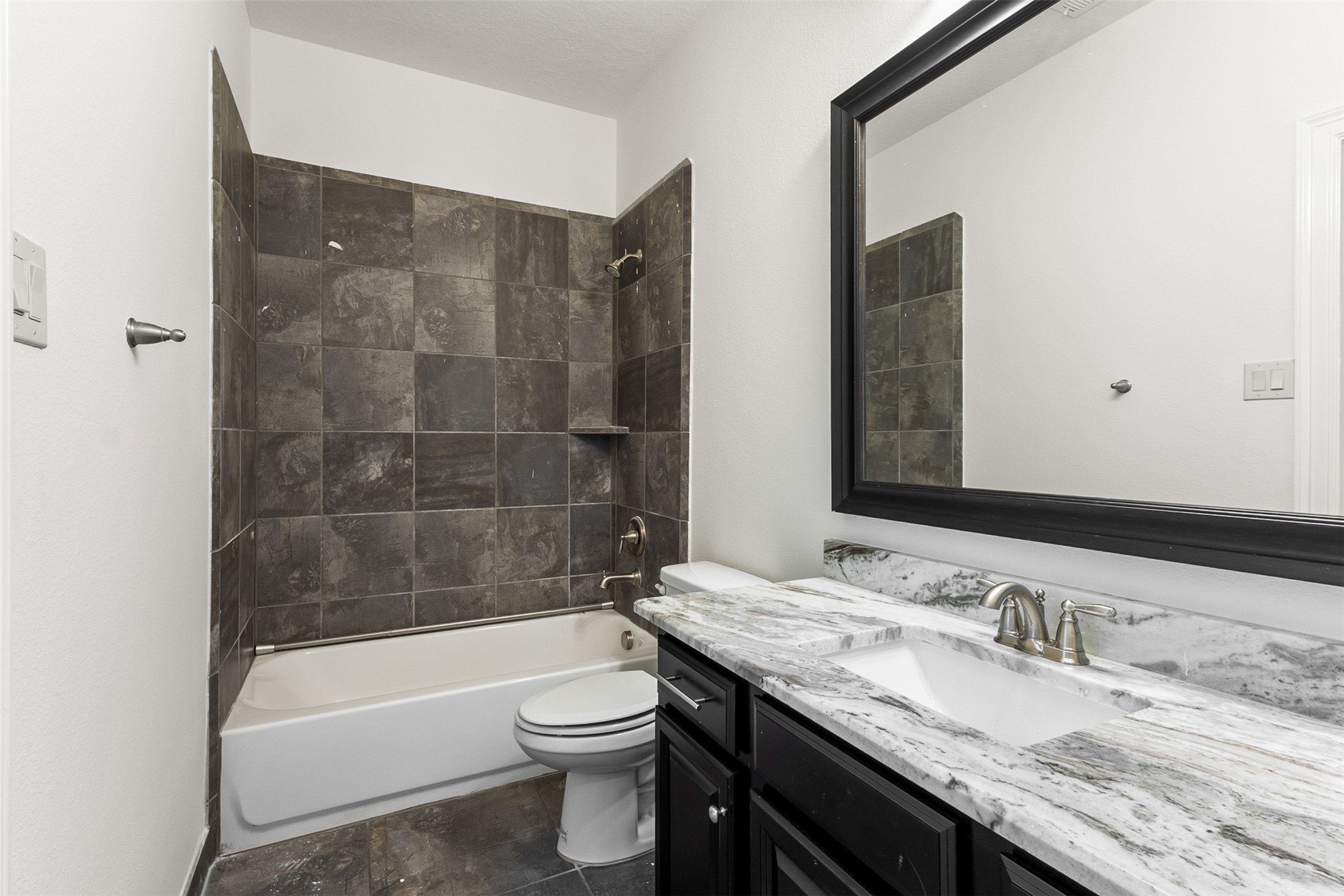 8914 Vineyard Valley Court Property Photo 35