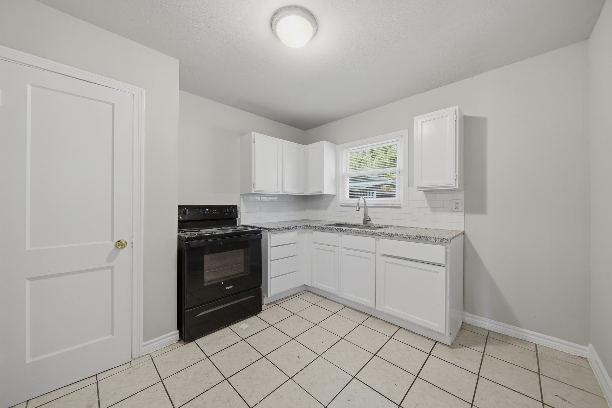1413 George Street Property Photo 5