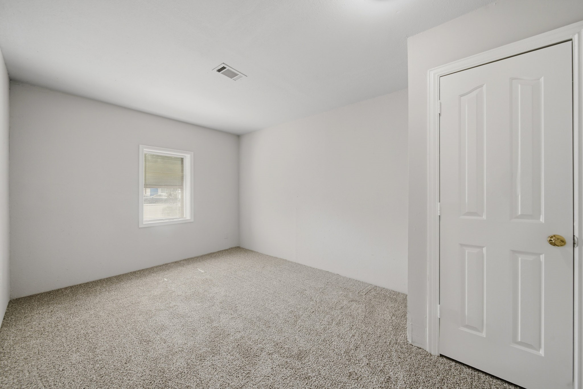 1413 George Street Property Photo 6