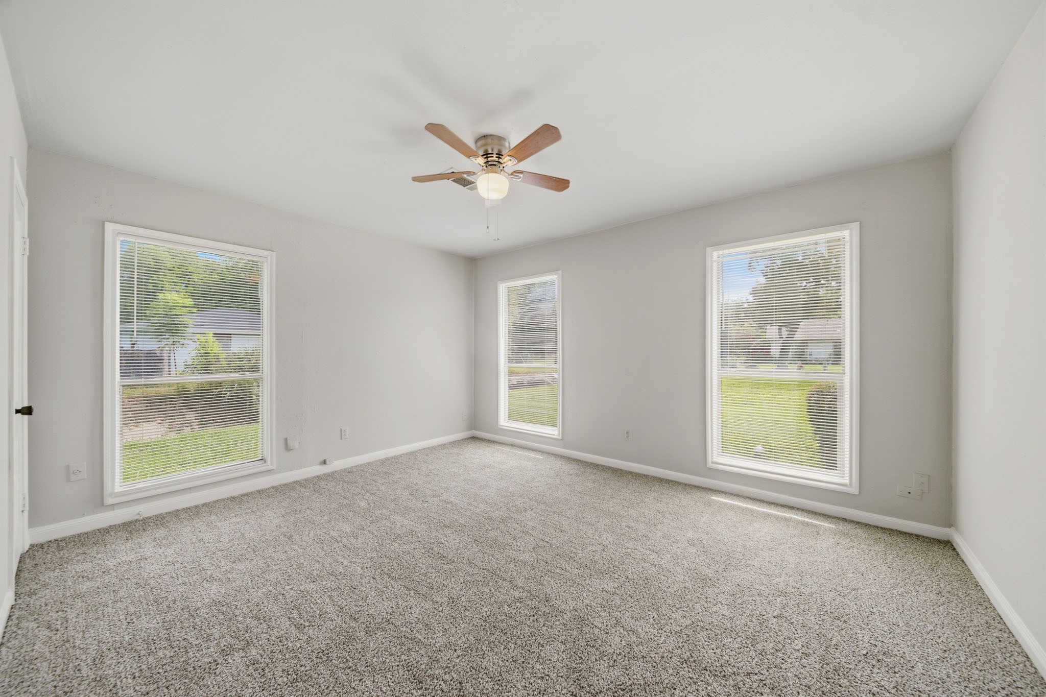 1413 George Street Property Photo 7