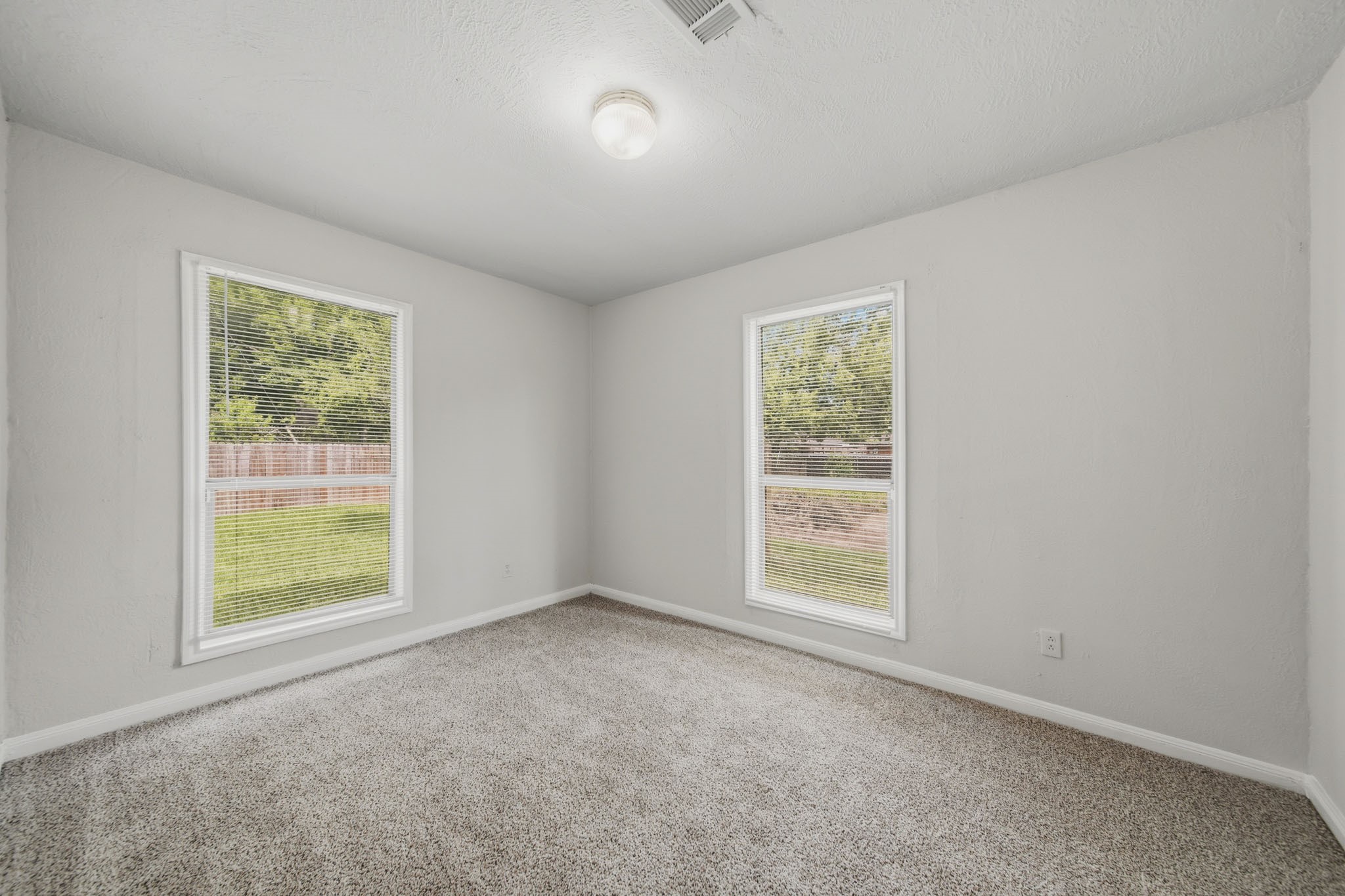 1413 George Street Property Photo 8