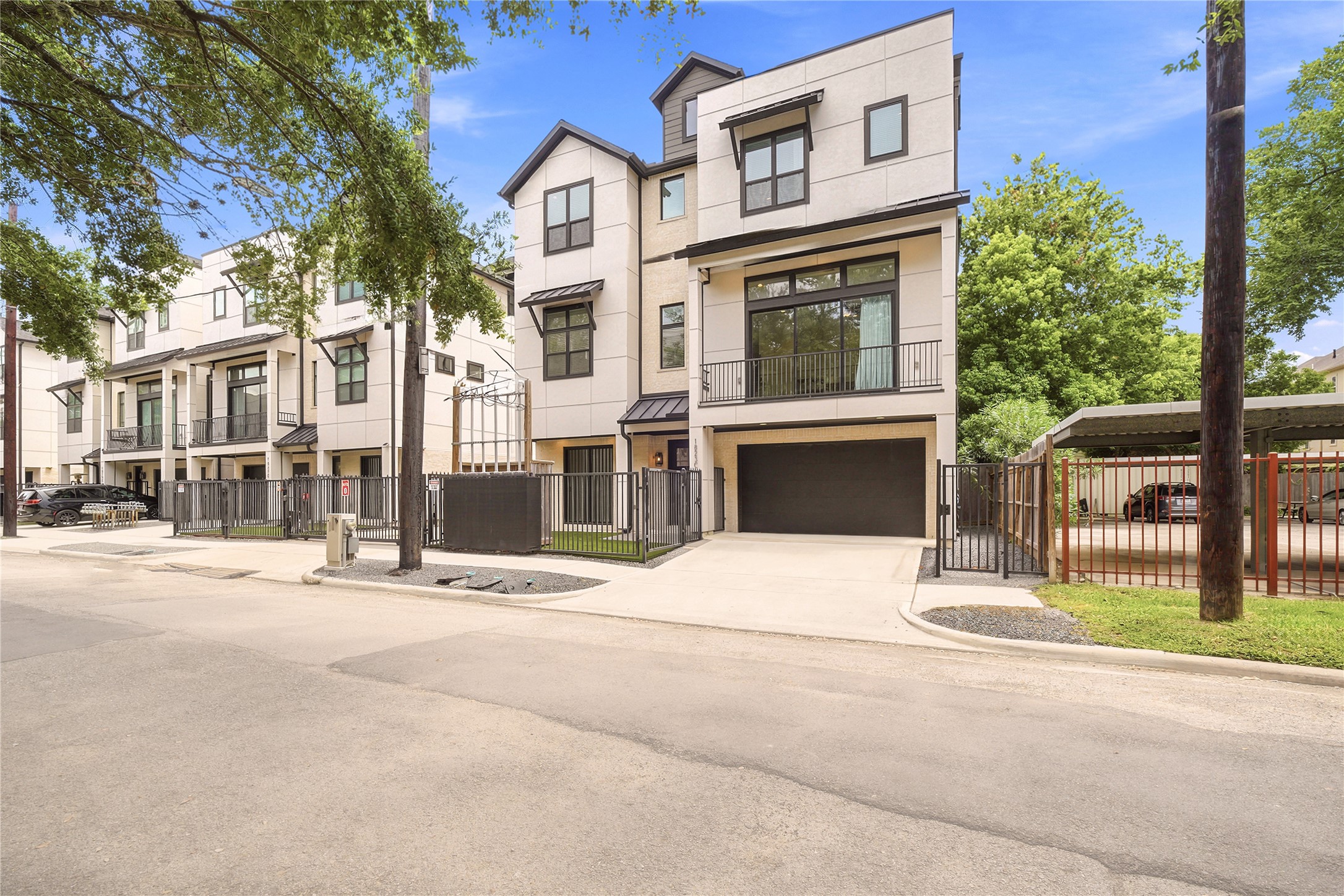 1823 Prospect Street C Property Photo 2