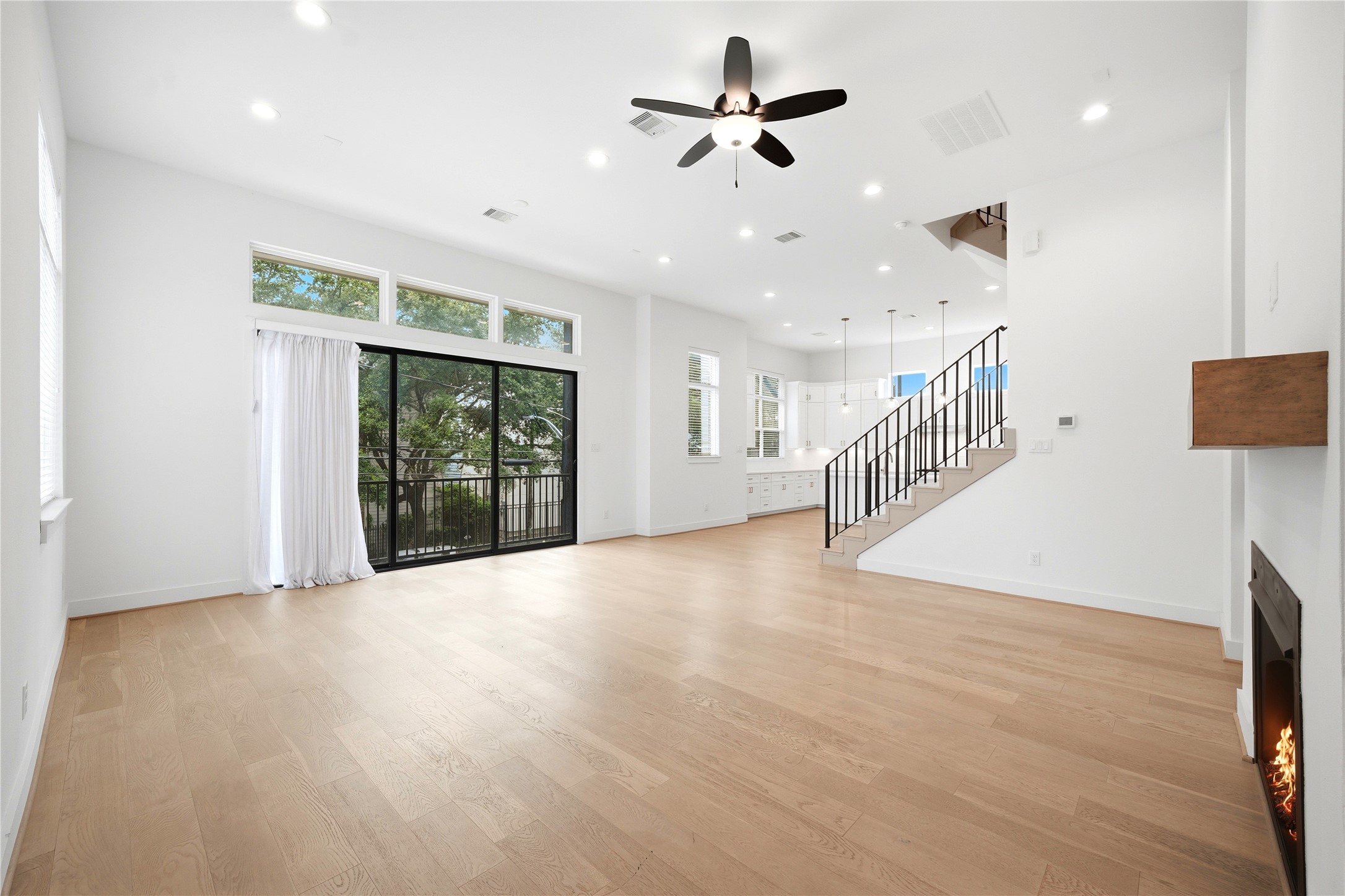 1823 Prospect Street C Property Photo 13