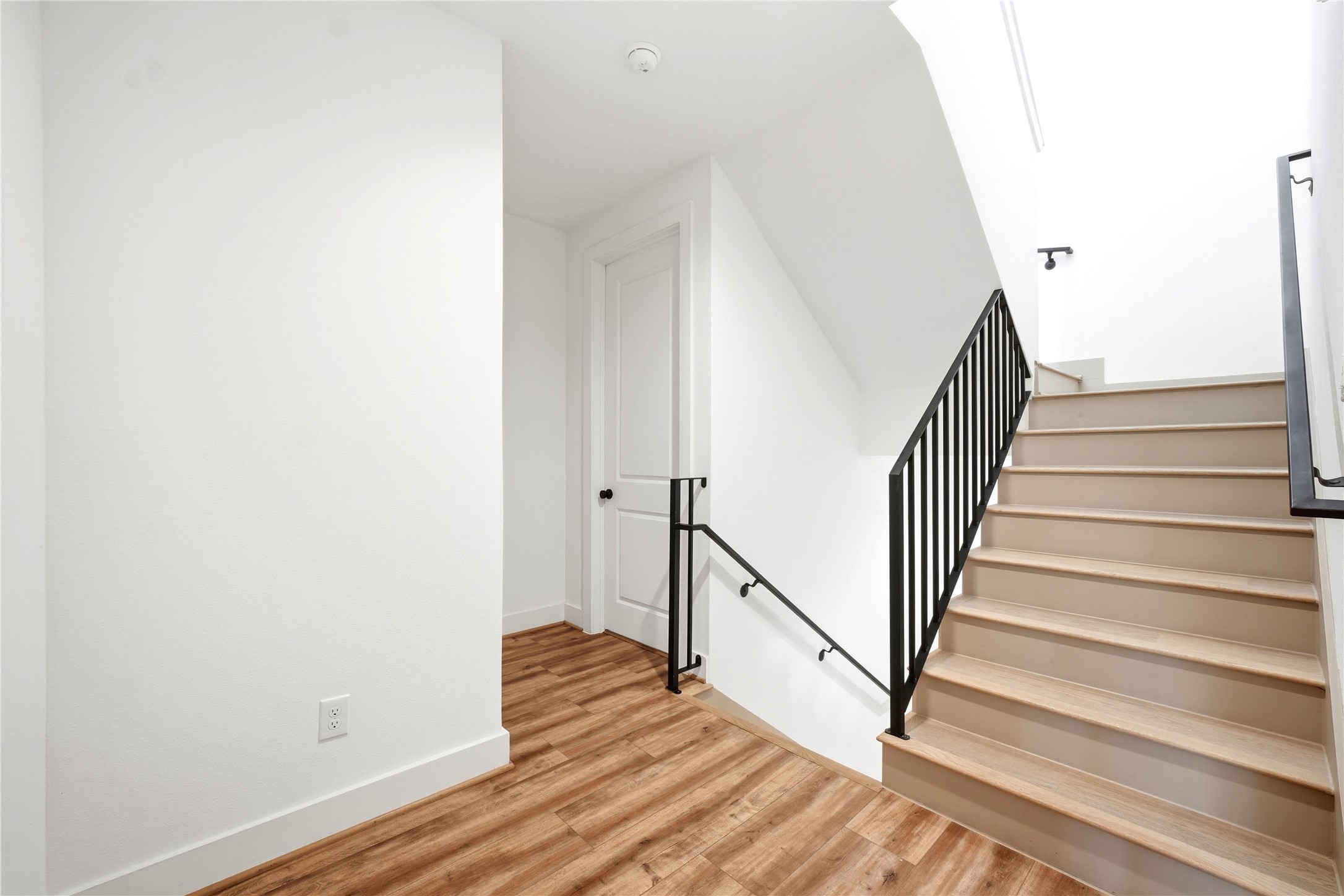 1823 Prospect Street C Property Photo 26
