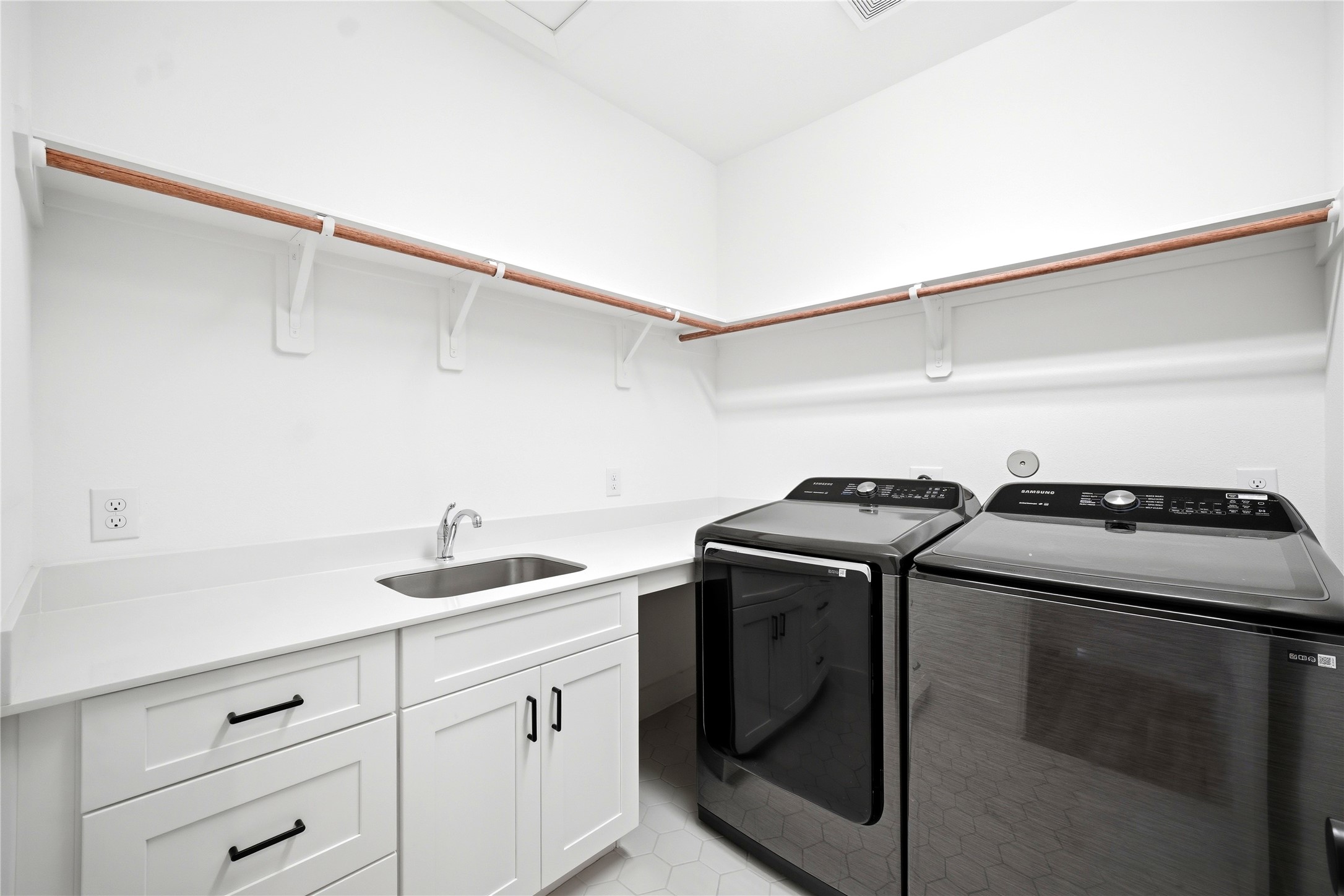 1823 Prospect Street C Property Photo 33