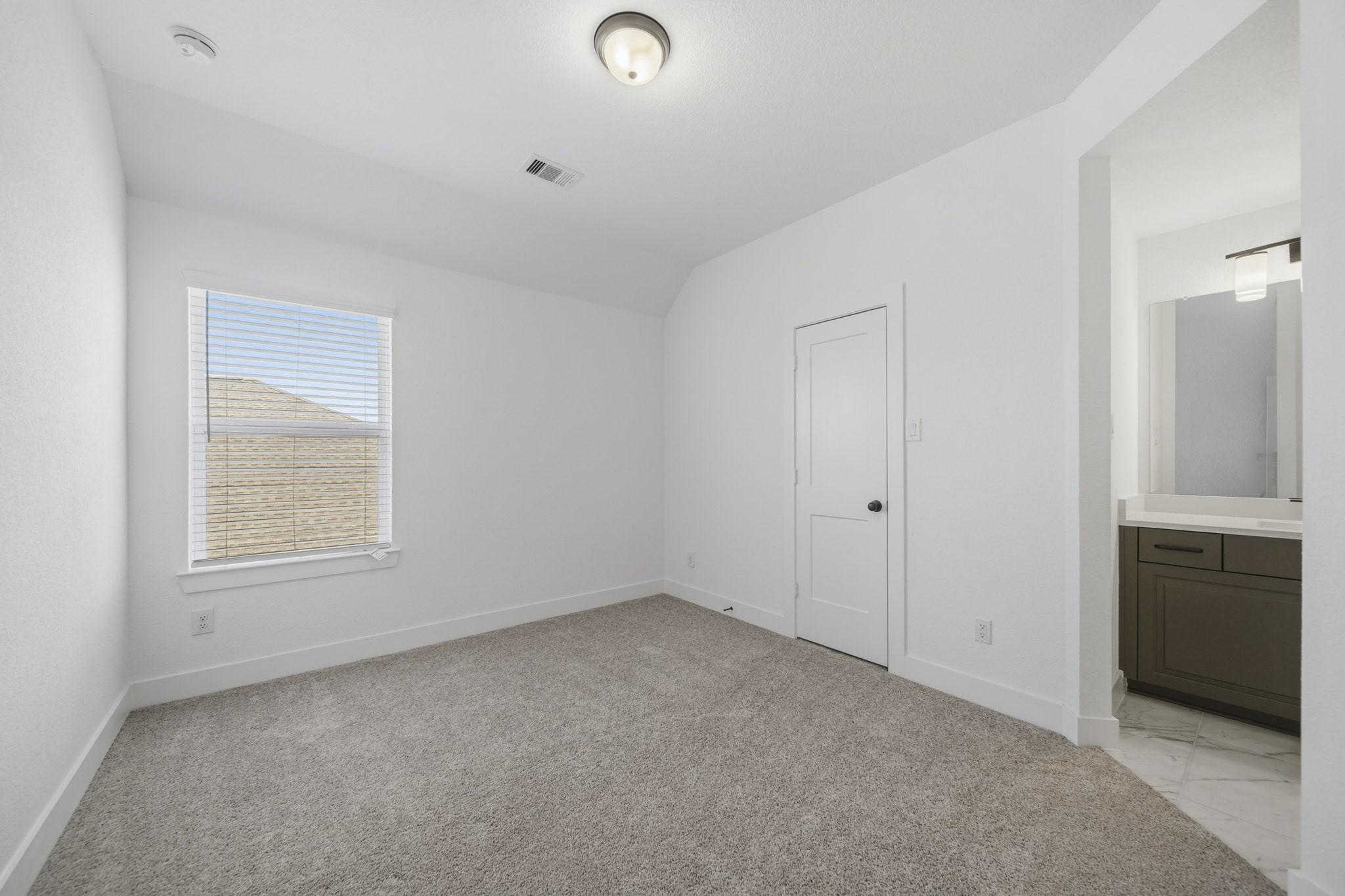 7422 Netherfield Lane Property Photo 19