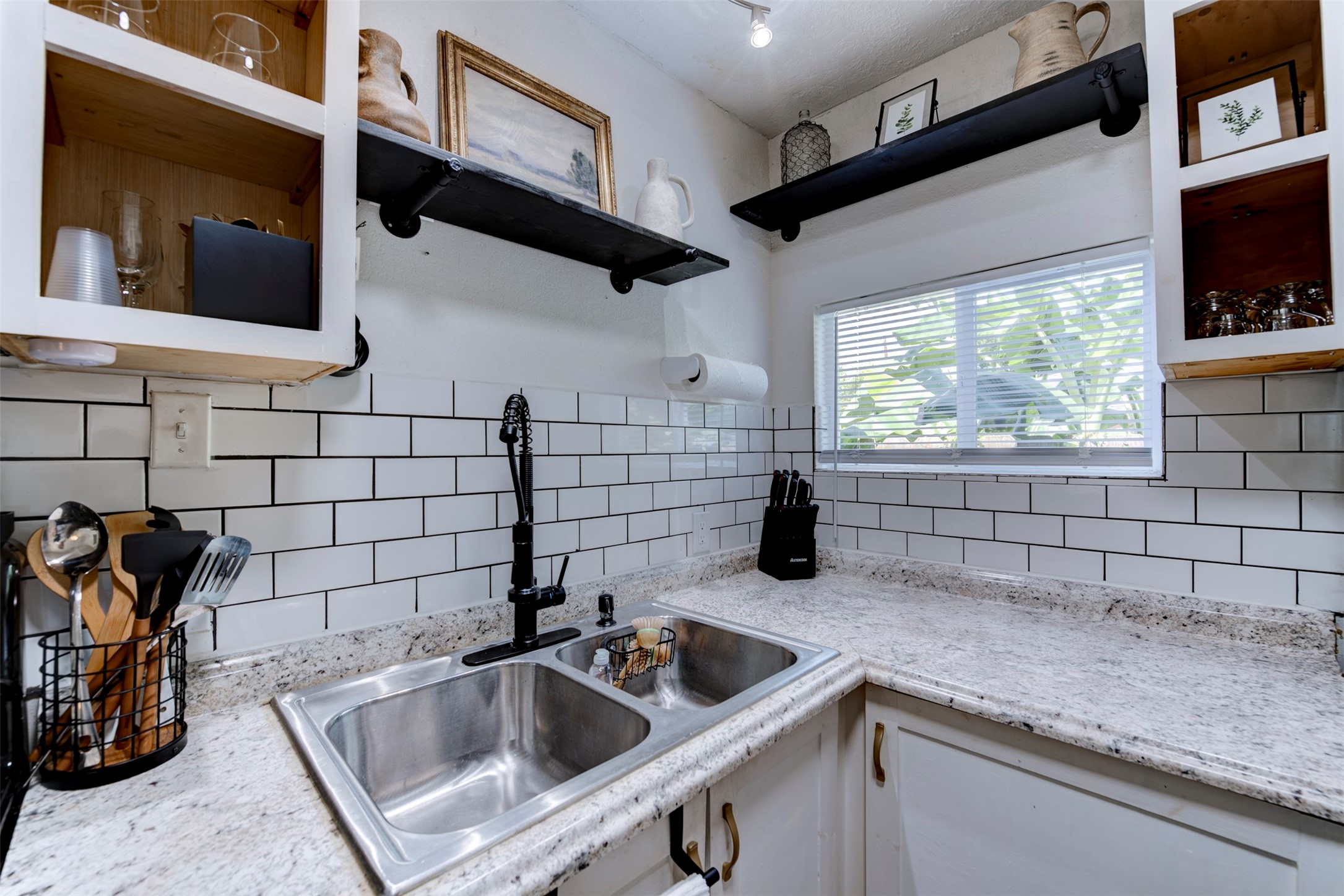 1121 Panama Street Property Photo 13