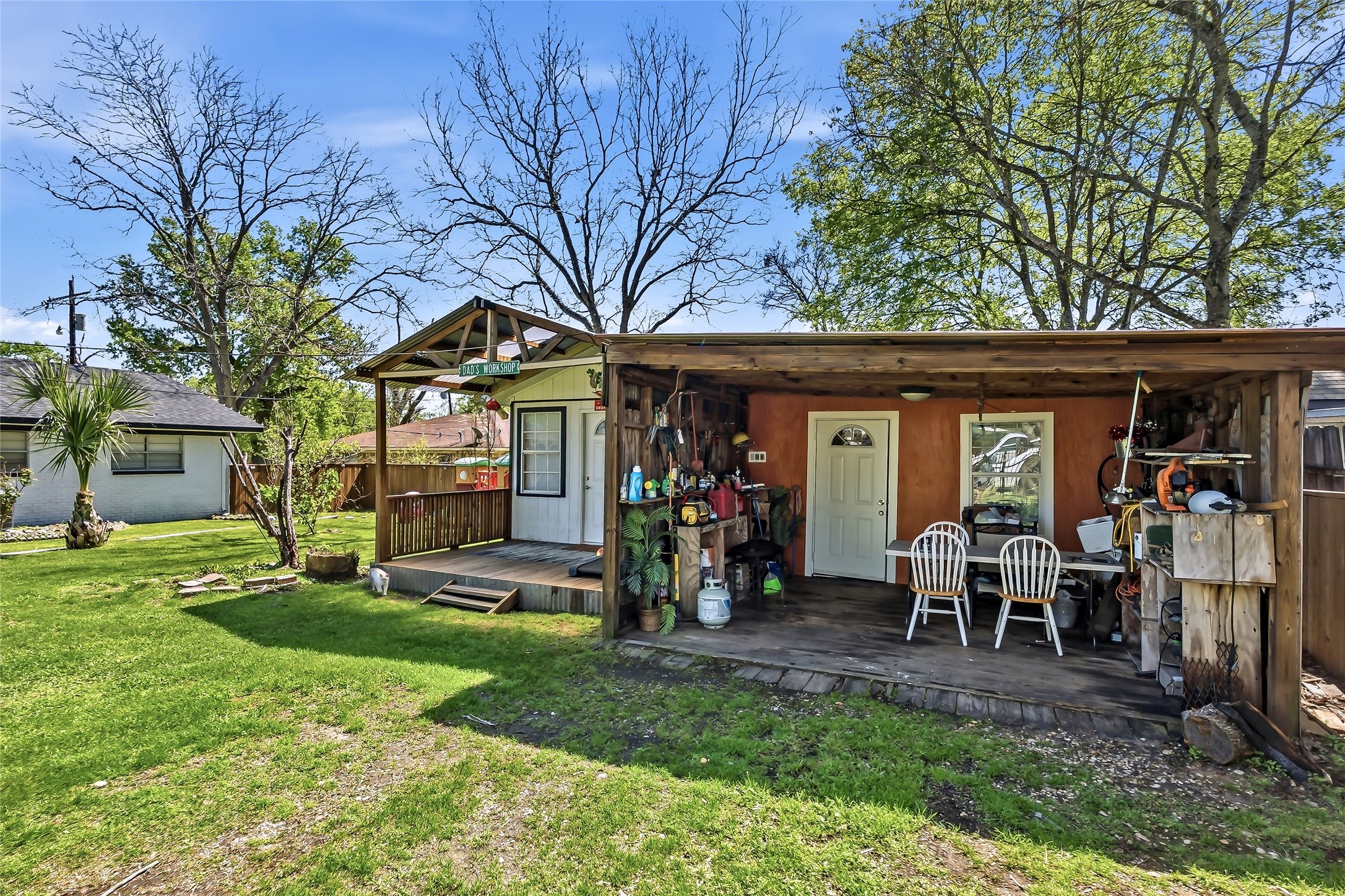 411 N Commerce Street Property Photo 24