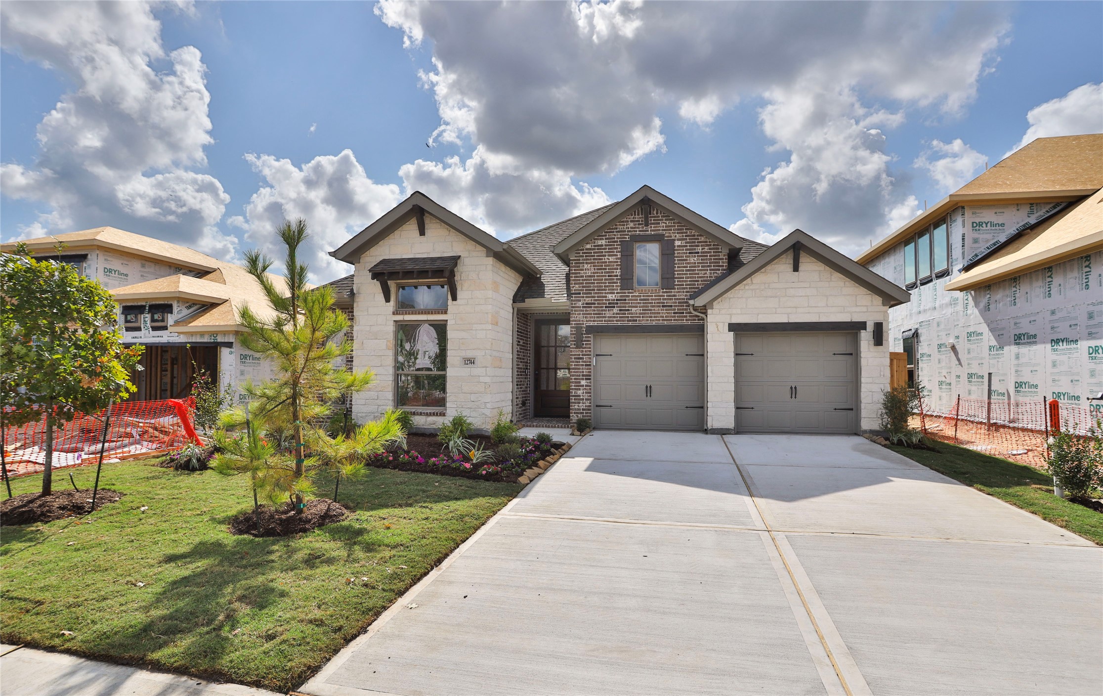 12744 Copperbush Drive Property Photo 2