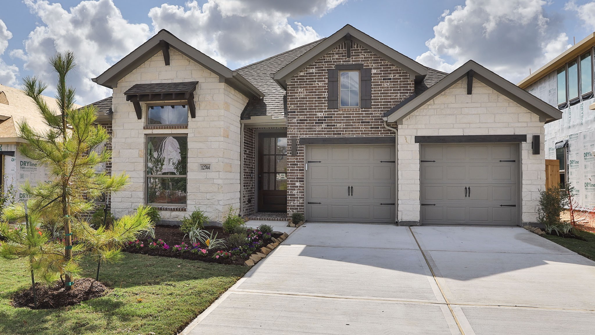 12744 Copperbush Drive Property Photo 3