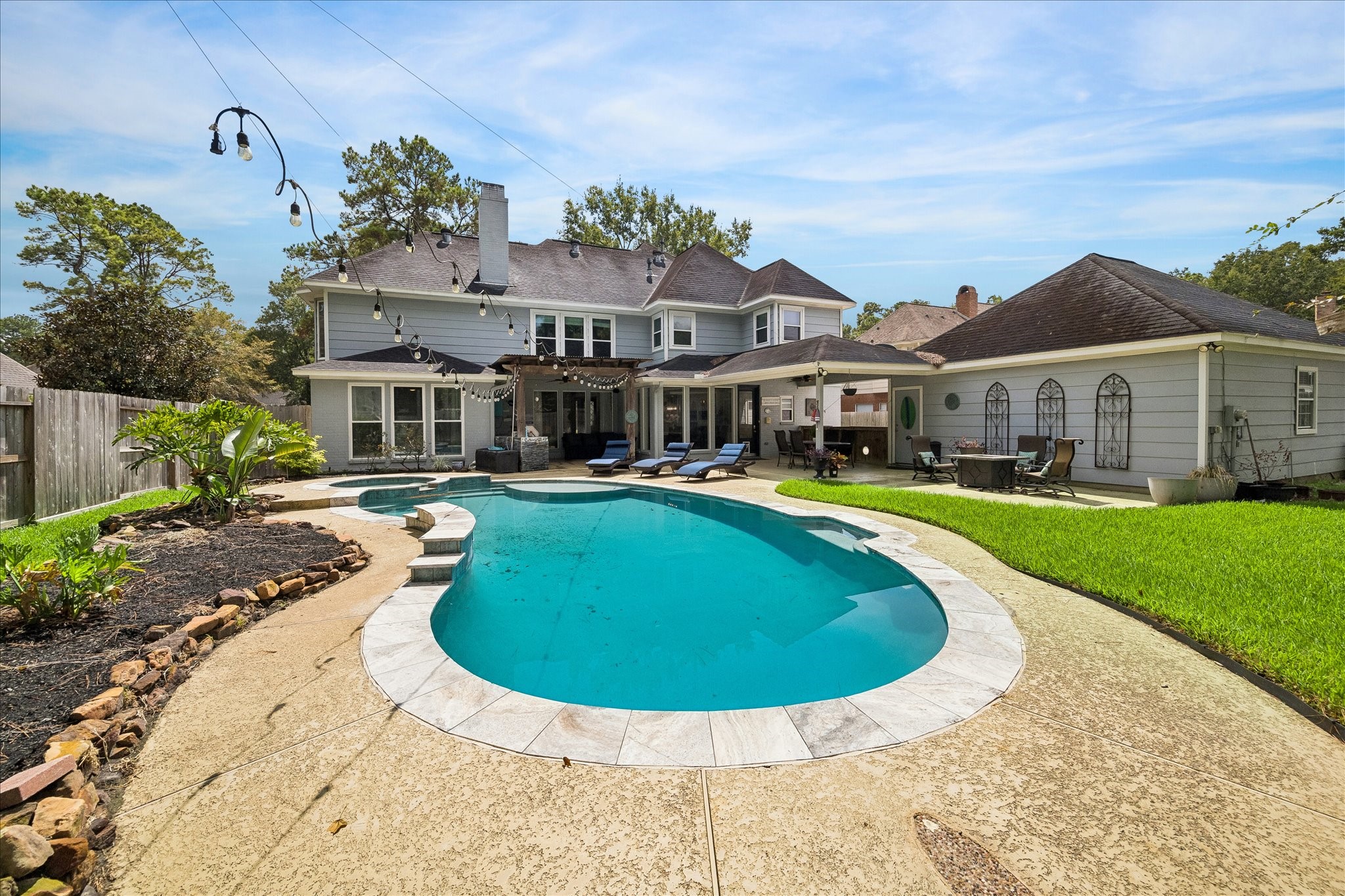 5911 Garden Hollow Court Property Photo 5