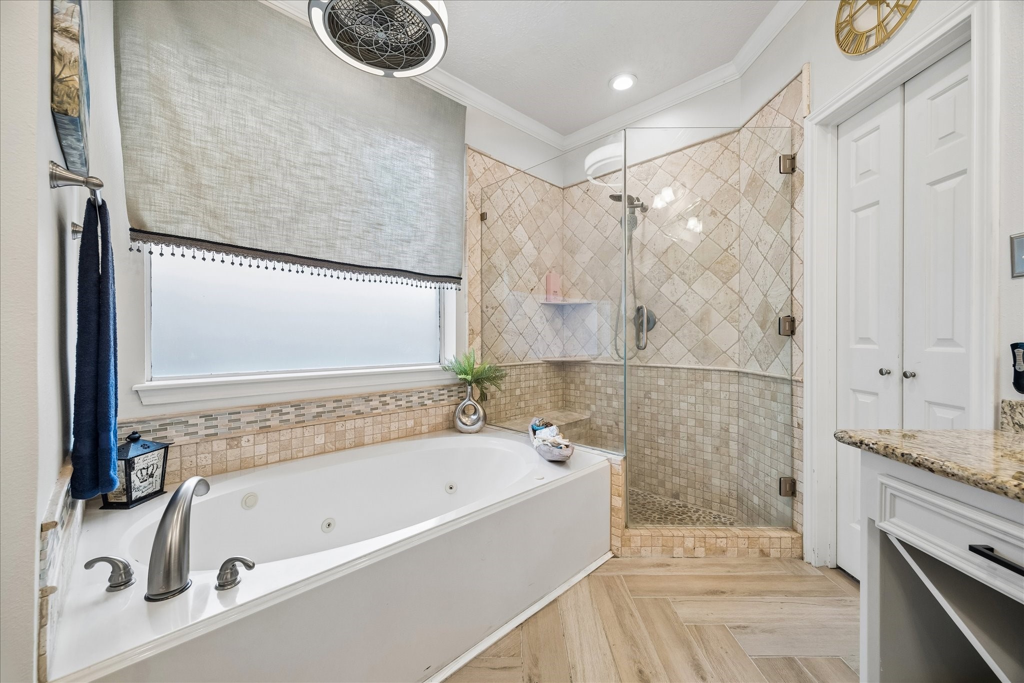 5911 Garden Hollow Court Property Photo 20