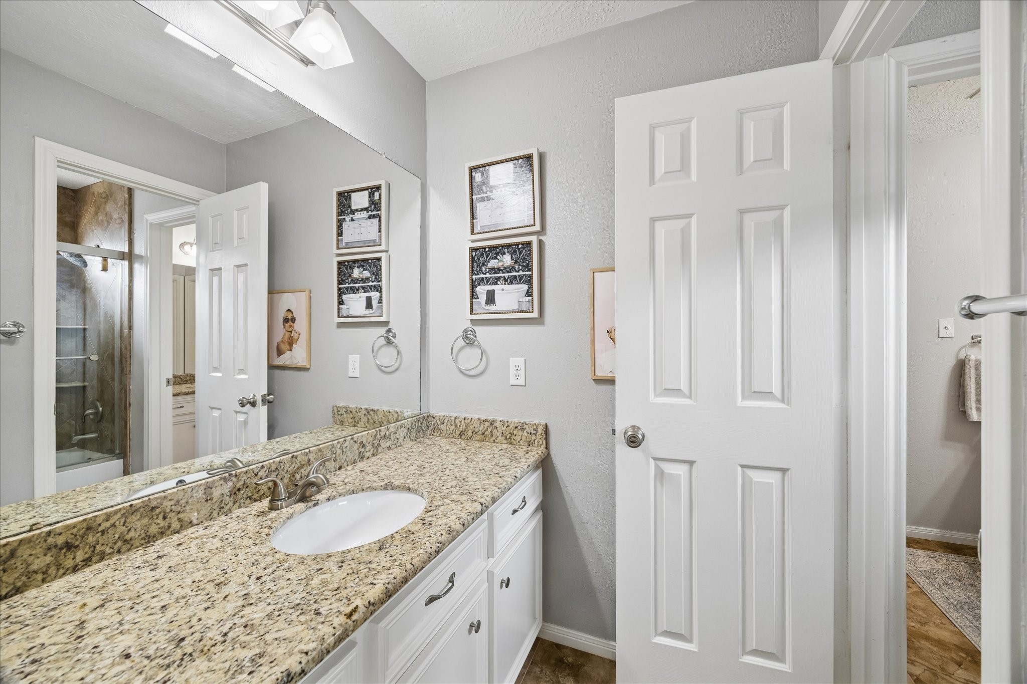 5911 Garden Hollow Court Property Photo 23