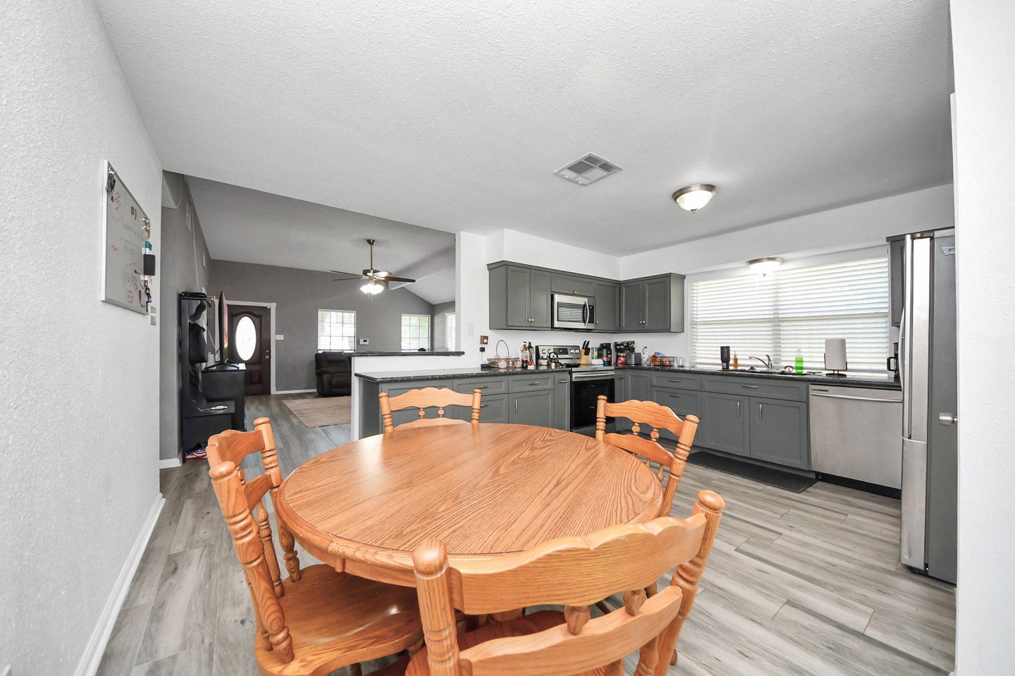 11031 Kirkmead Drive Property Photo 7