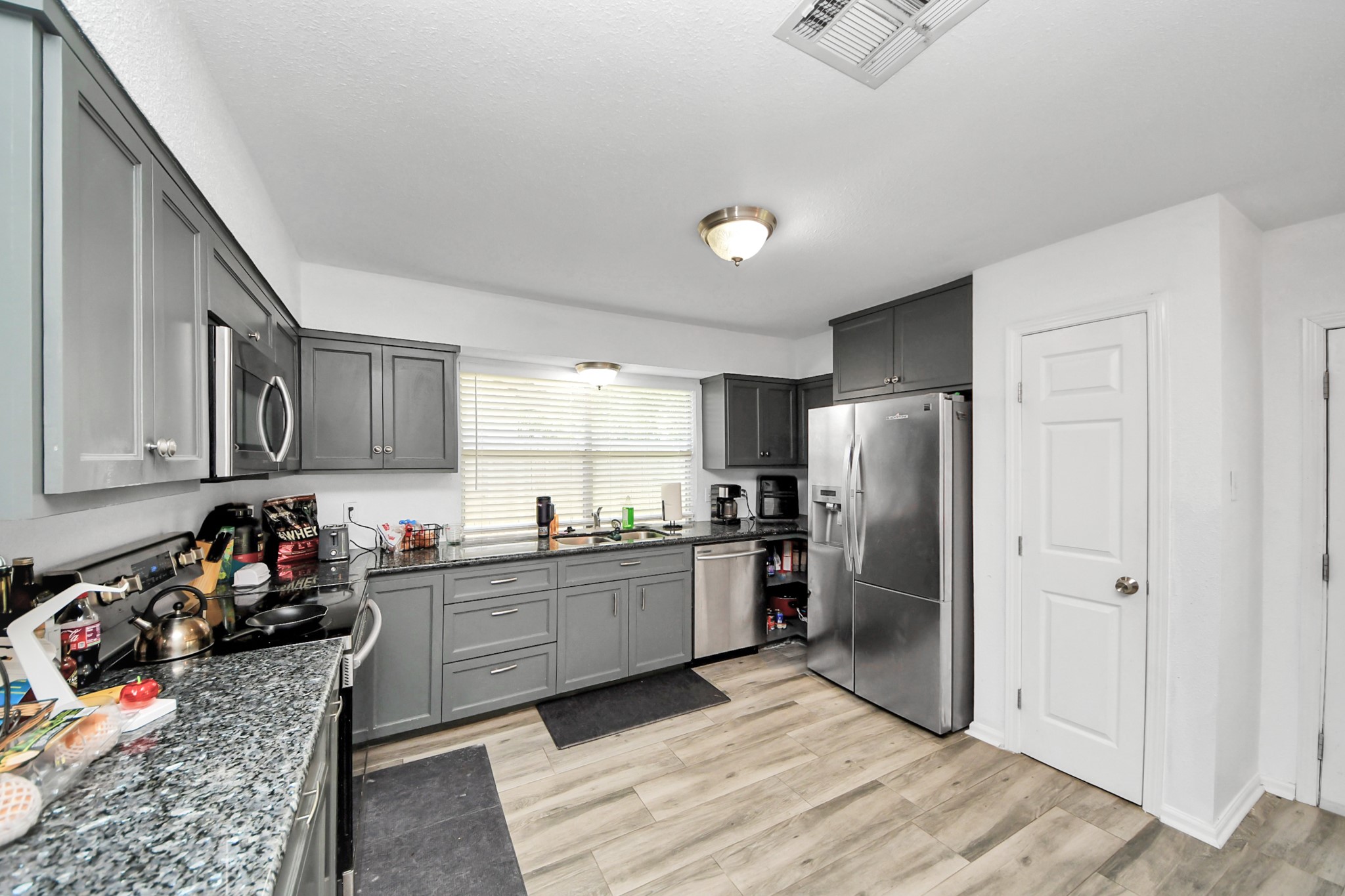 11031 Kirkmead Drive Property Photo 10