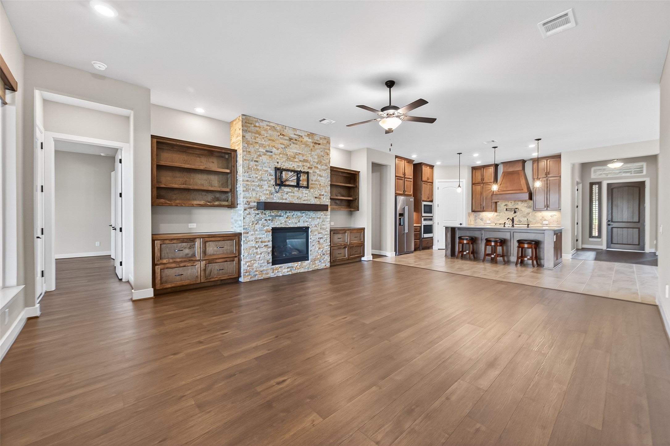 28929 Autumn Shore Drive Property Photo 14