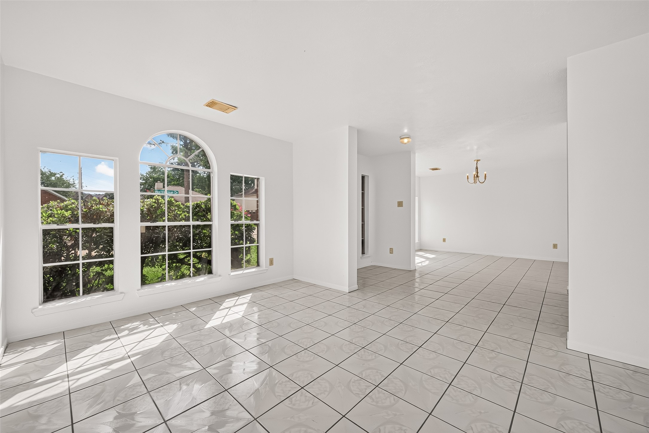8202 Worthington Dr Property Photo 8