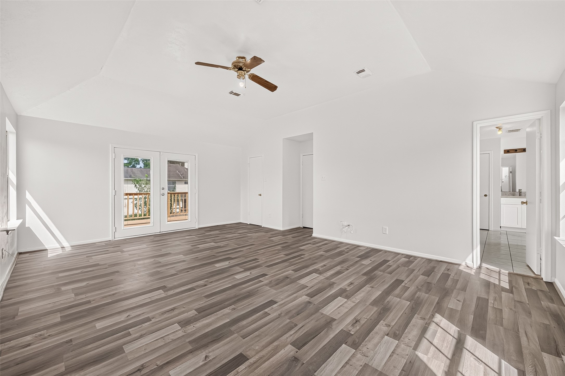 8202 Worthington Dr Property Photo 23