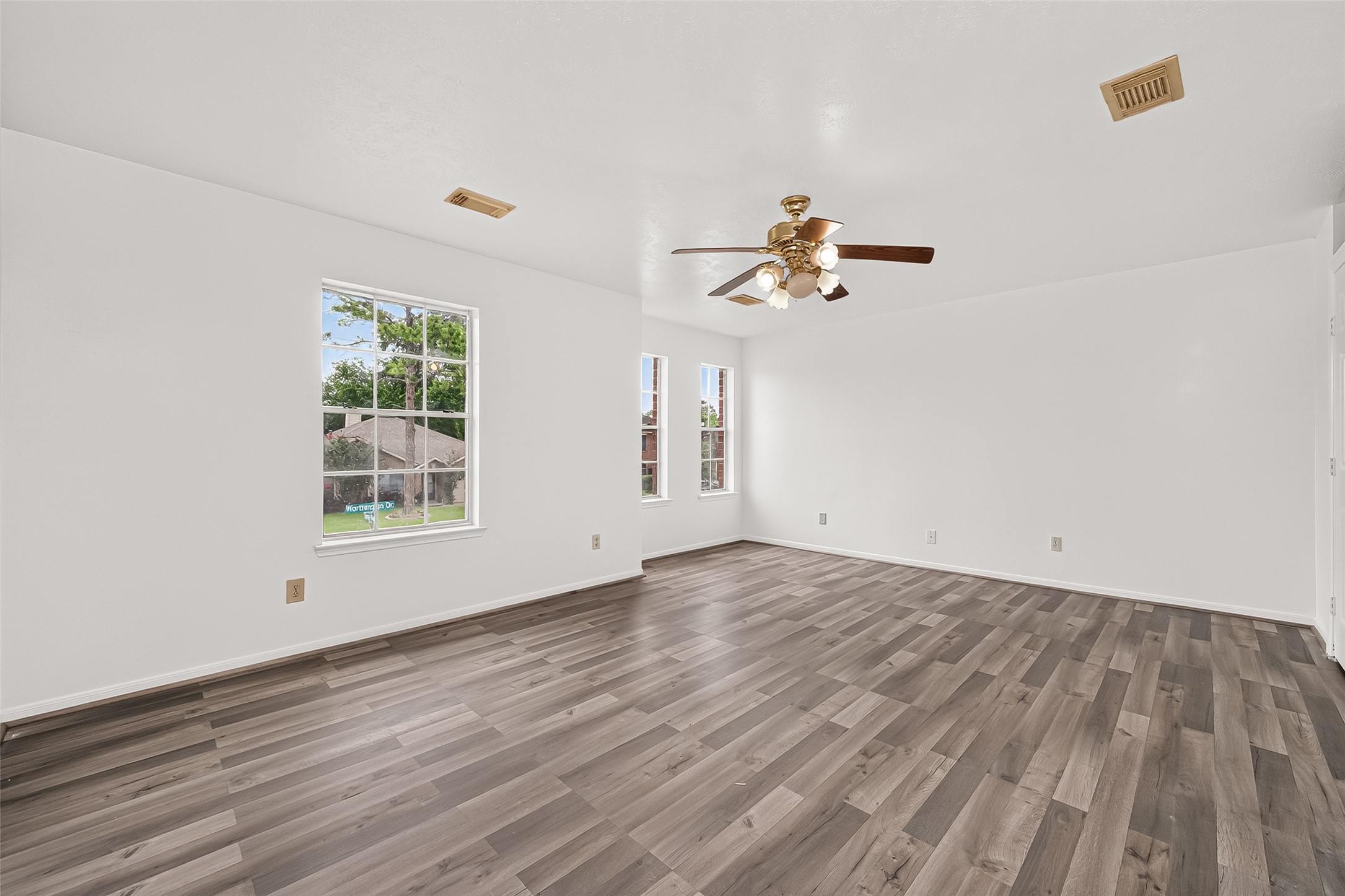 8202 Worthington Dr Property Photo 36