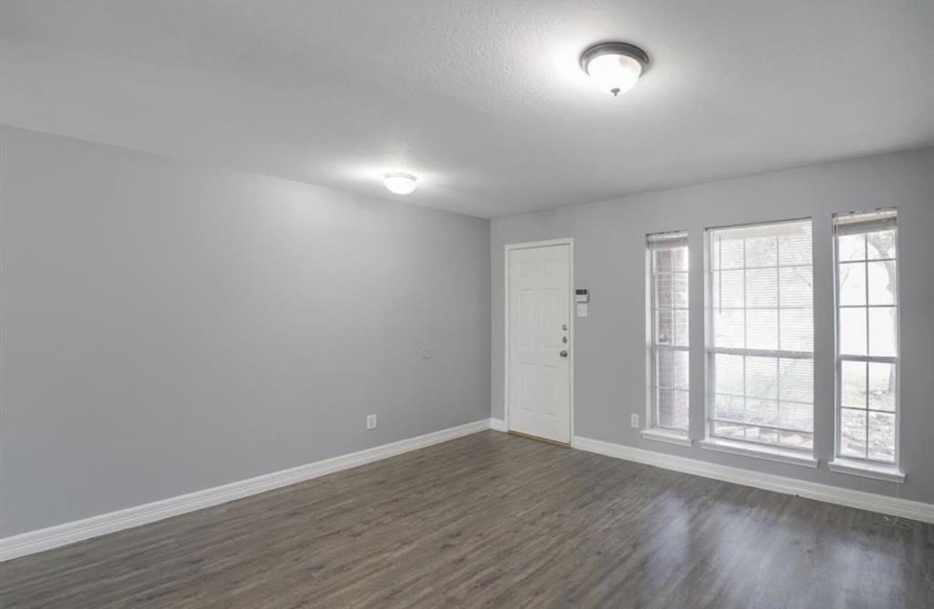 5007 Amorgas Isle Drive Property Photo 4
