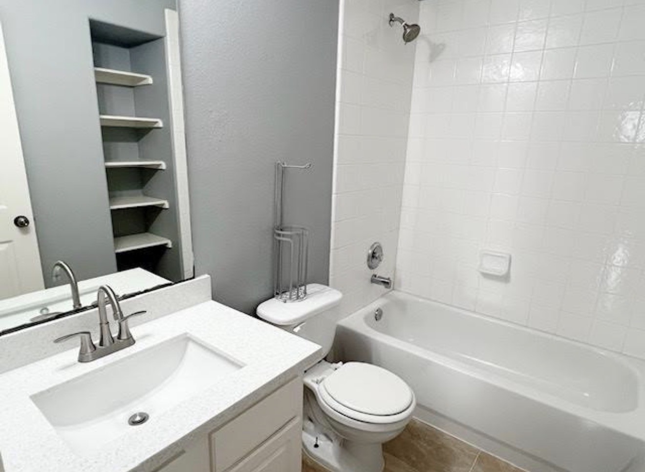 5007 Amorgas Isle Drive Property Photo 22