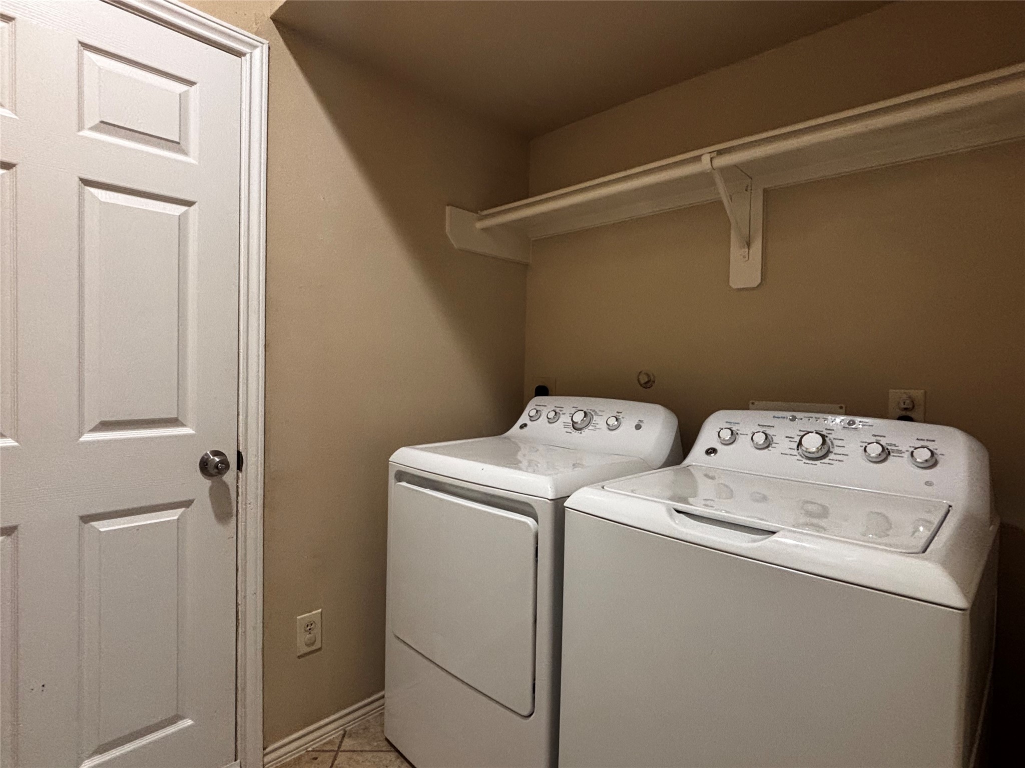 13610 Orchard Wind Lane Property Photo 12