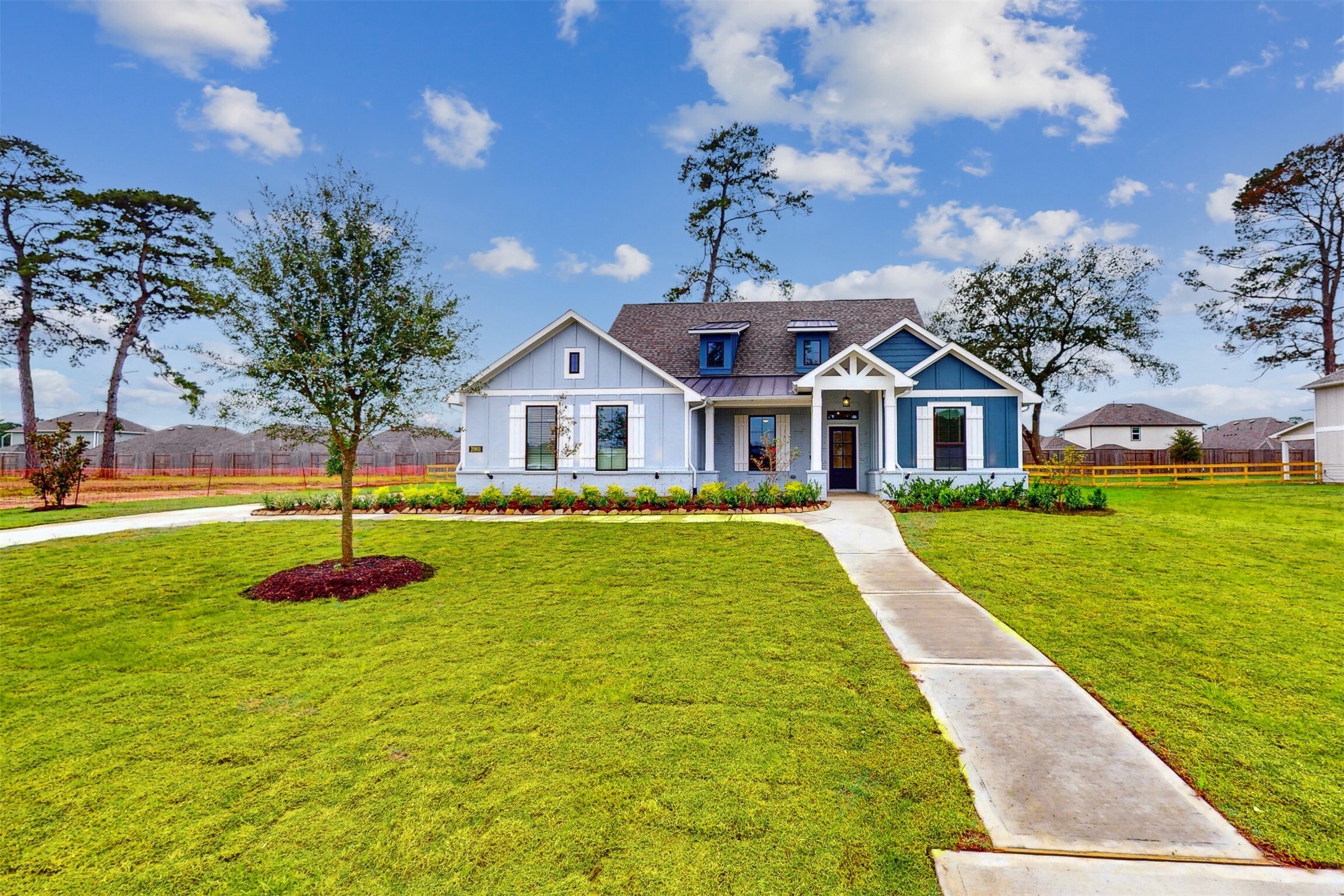 21811 Hibiscus Hedge Trail Property Photo