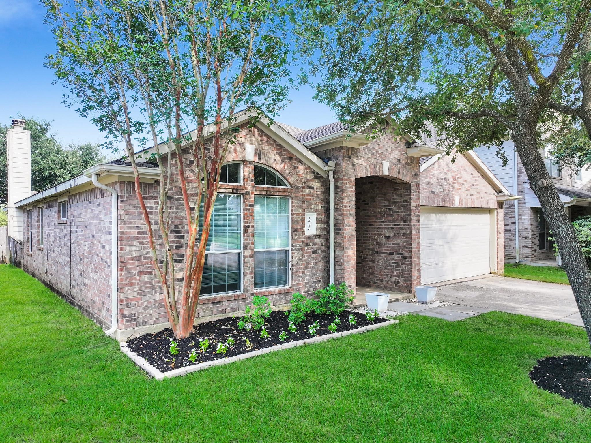 14626 Gervaise Drive Property Photo 3