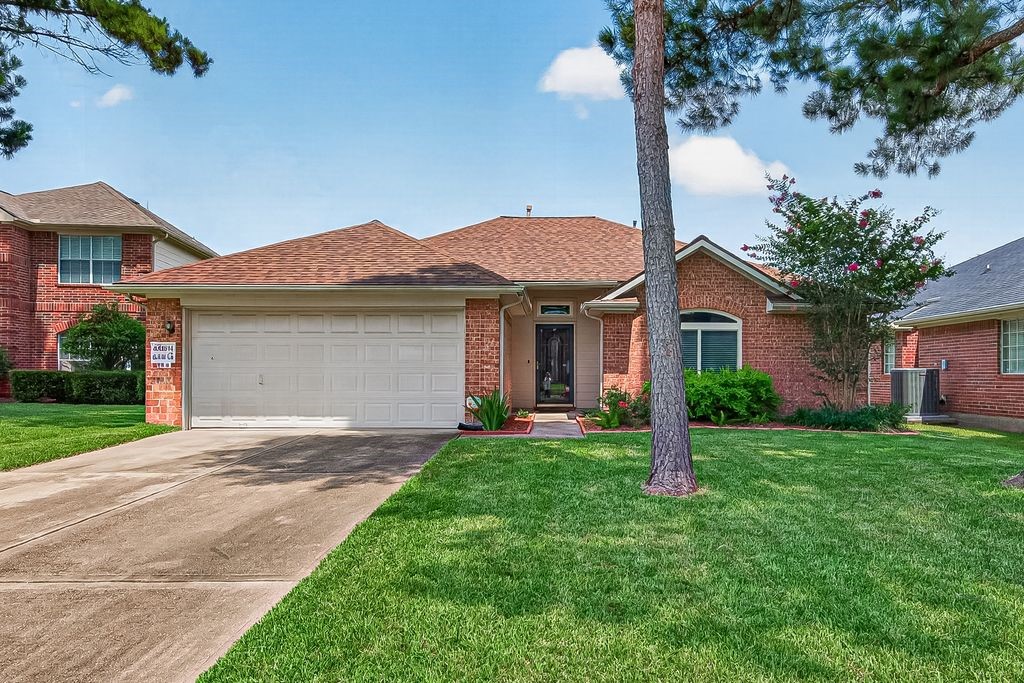 11814 Copperas Creek Drive Property Photo 3